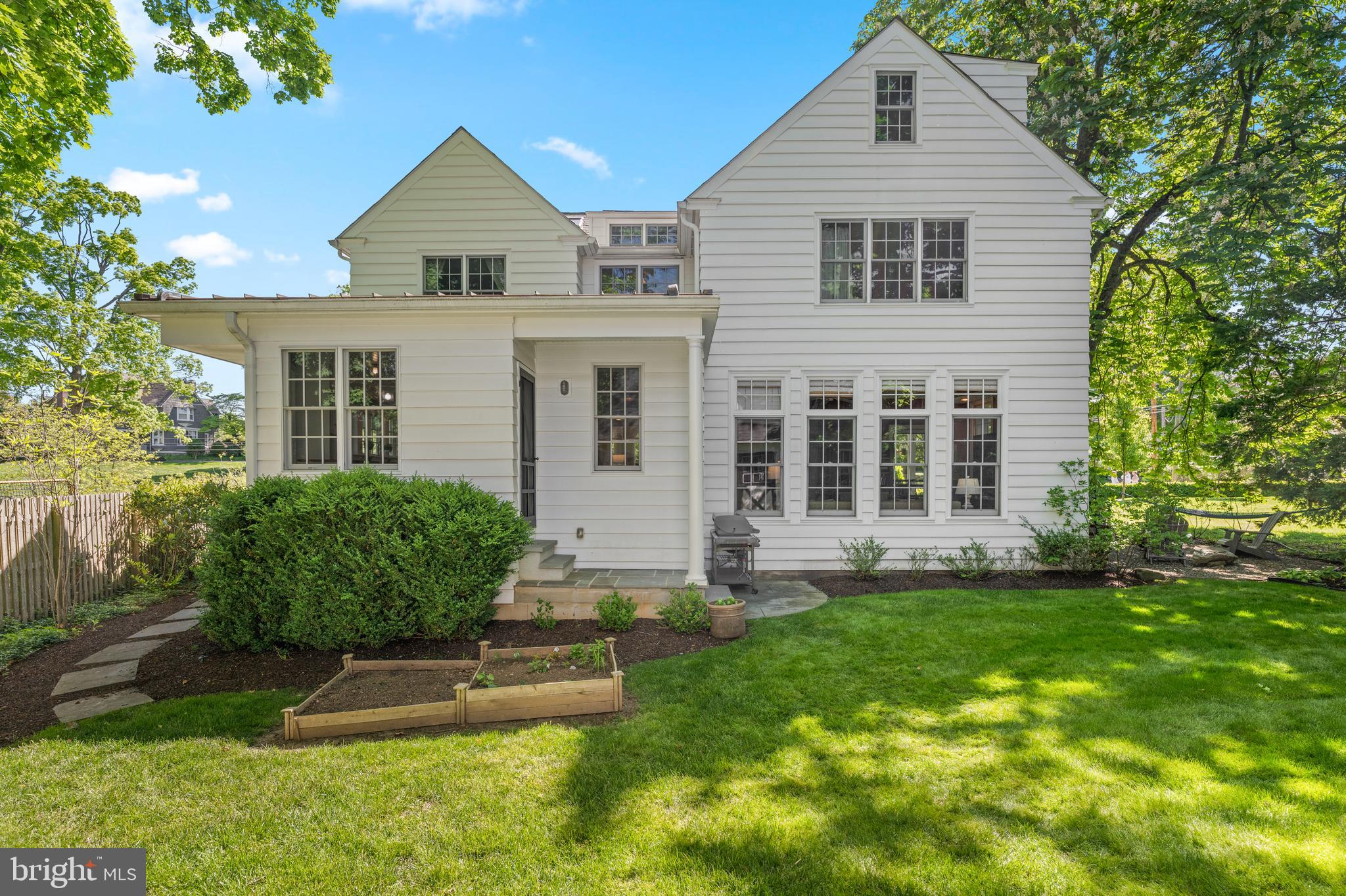 SOUTH WAYNE - Residential