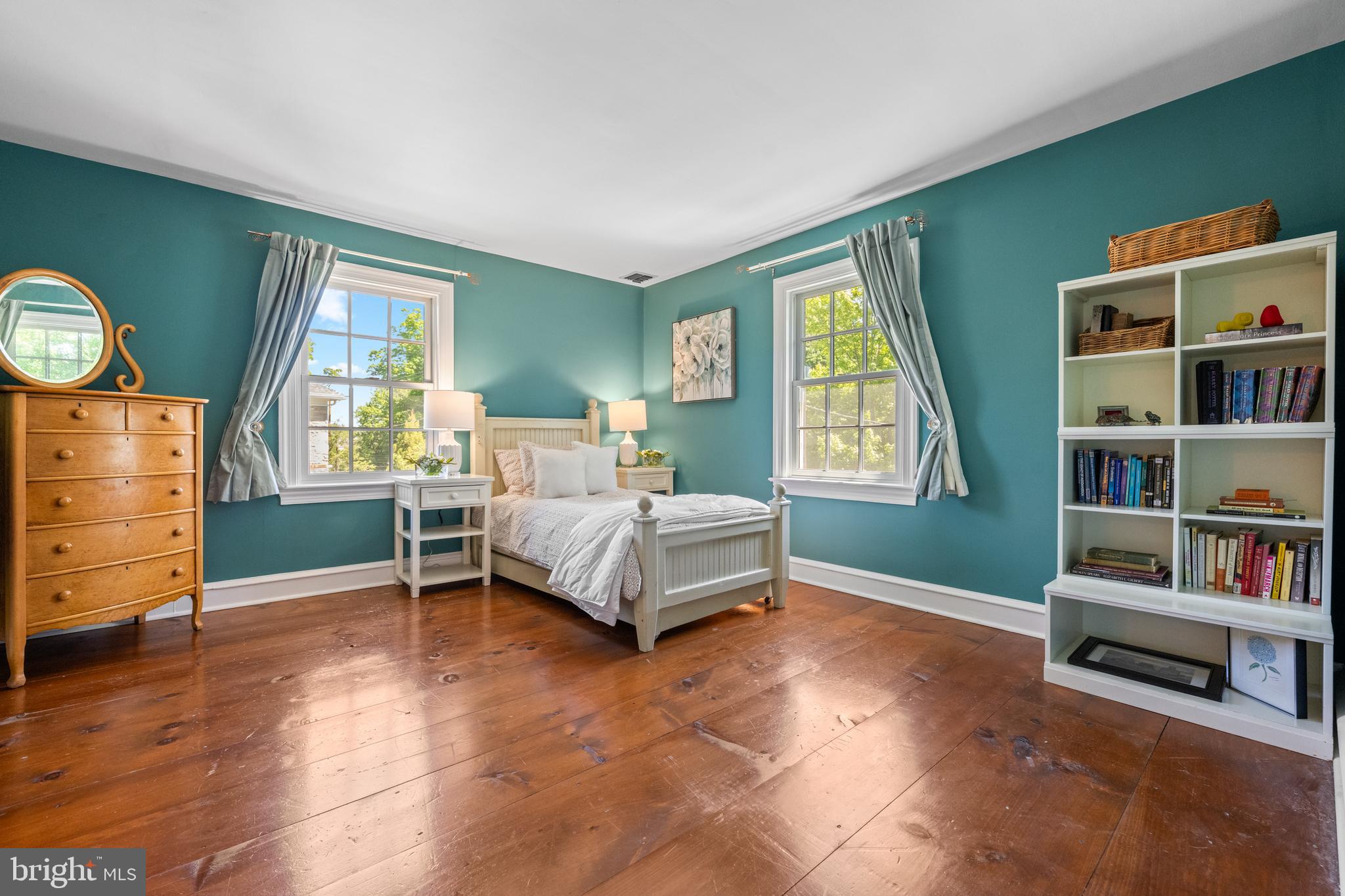 SOUTH WAYNE - Residential