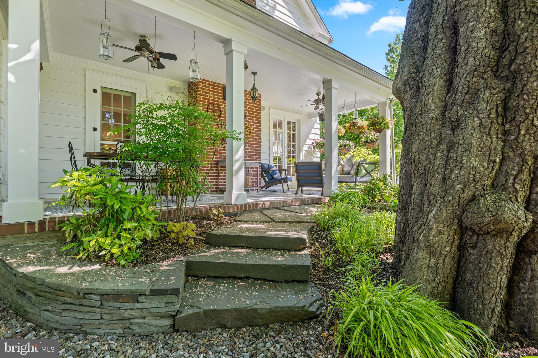 SOUTH WAYNE - Residential