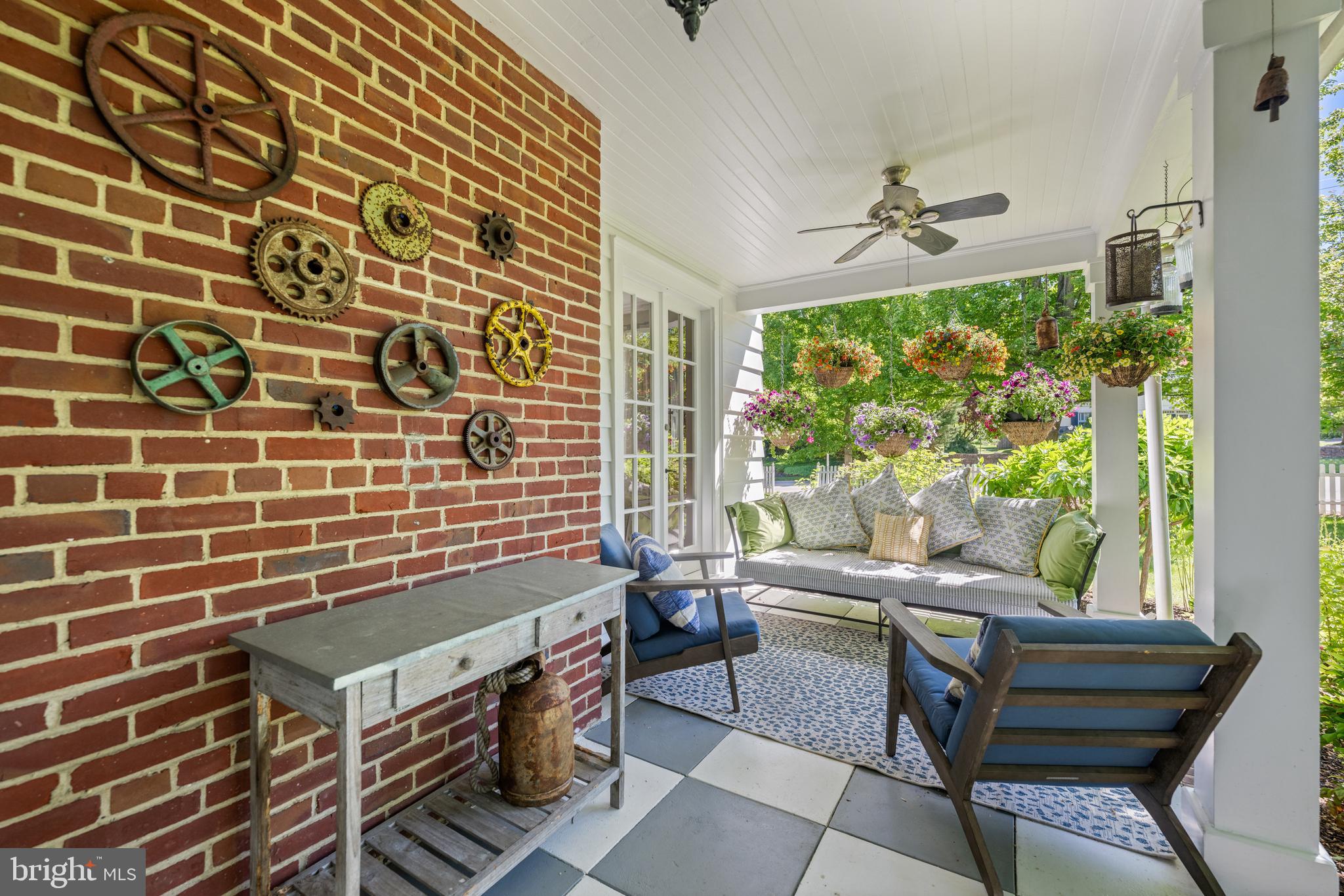 SOUTH WAYNE - Residential