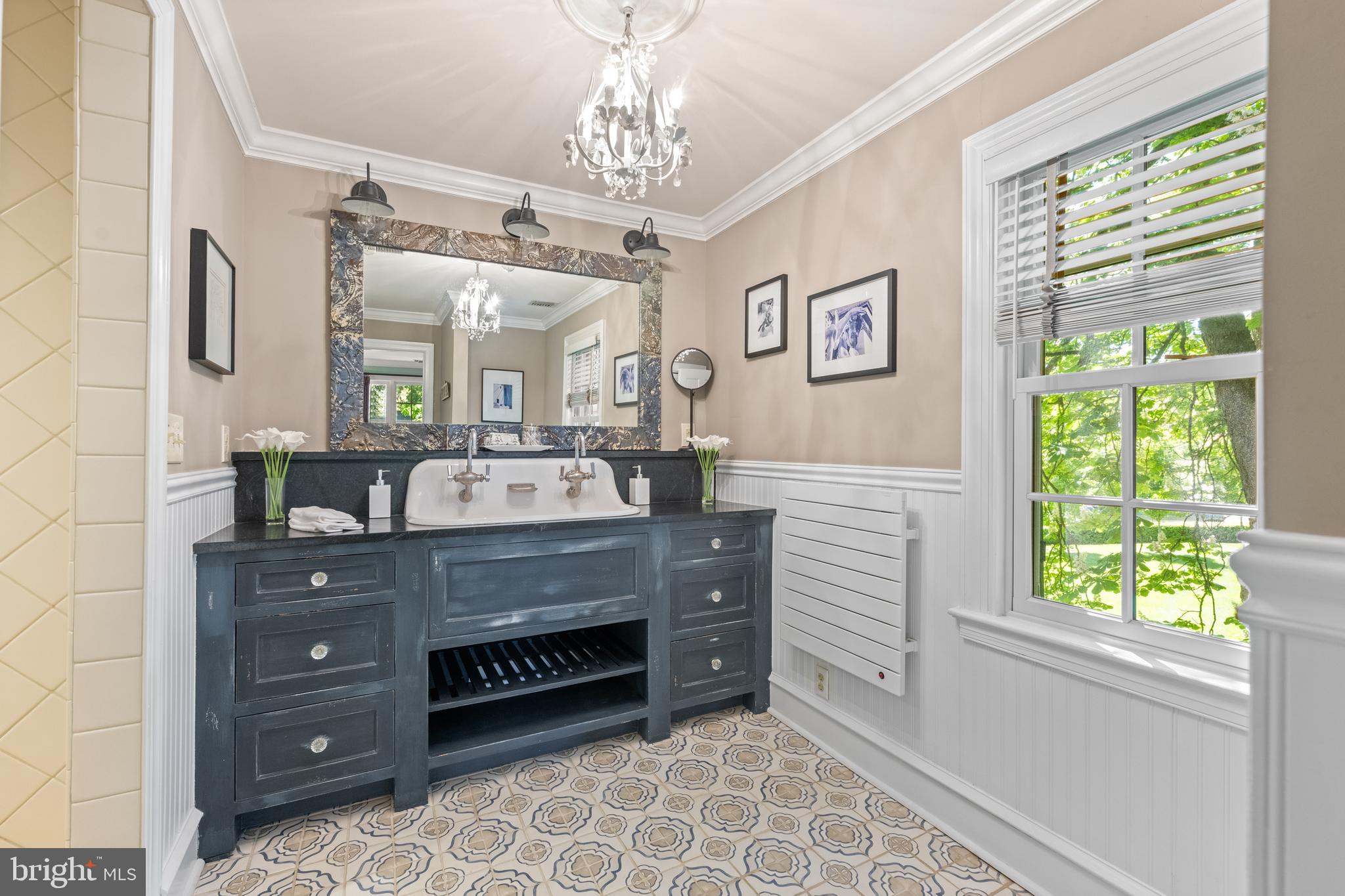 SOUTH WAYNE - Residential