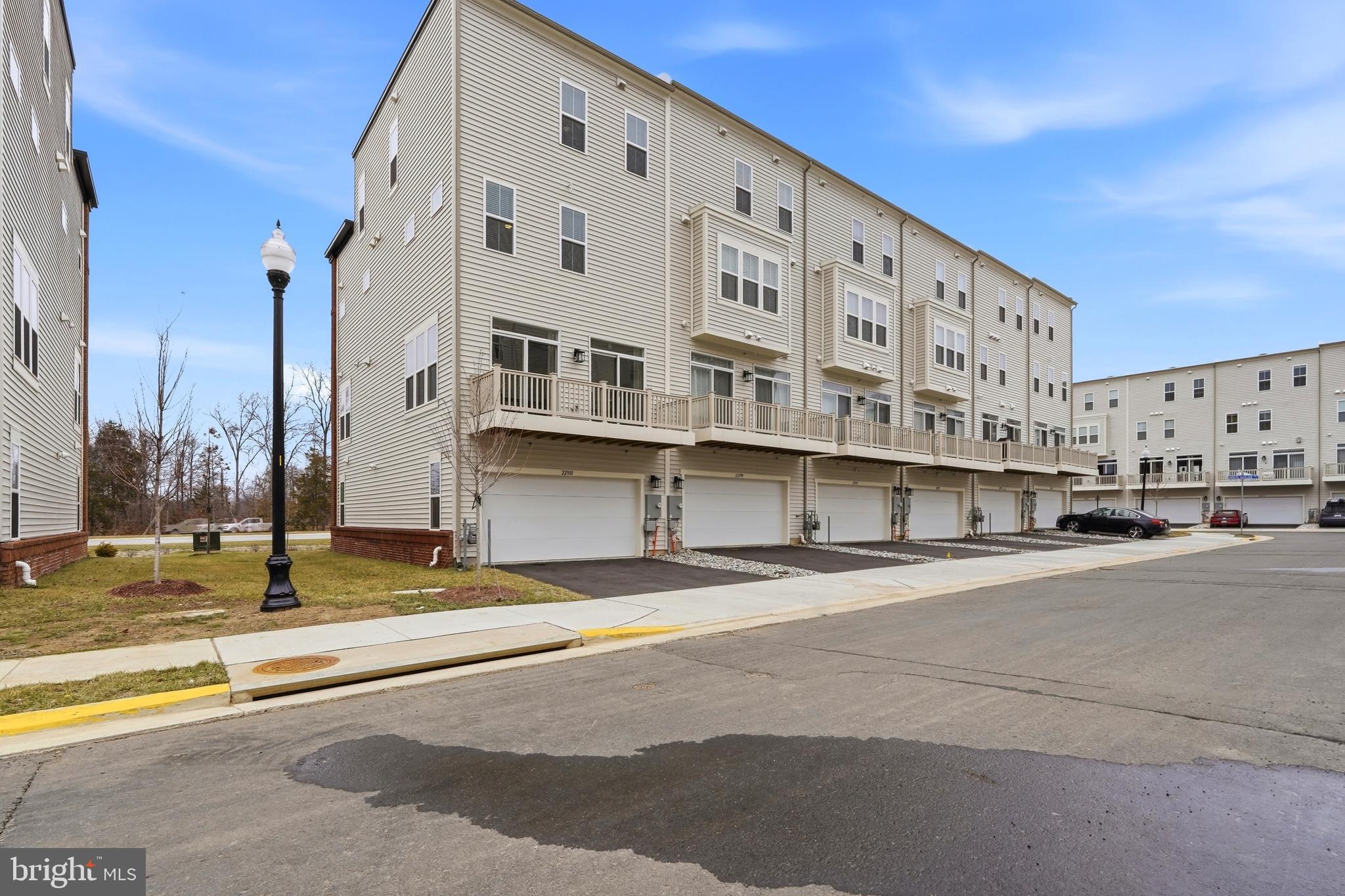 BRAMBLETON LANDBAY 1 - Residential