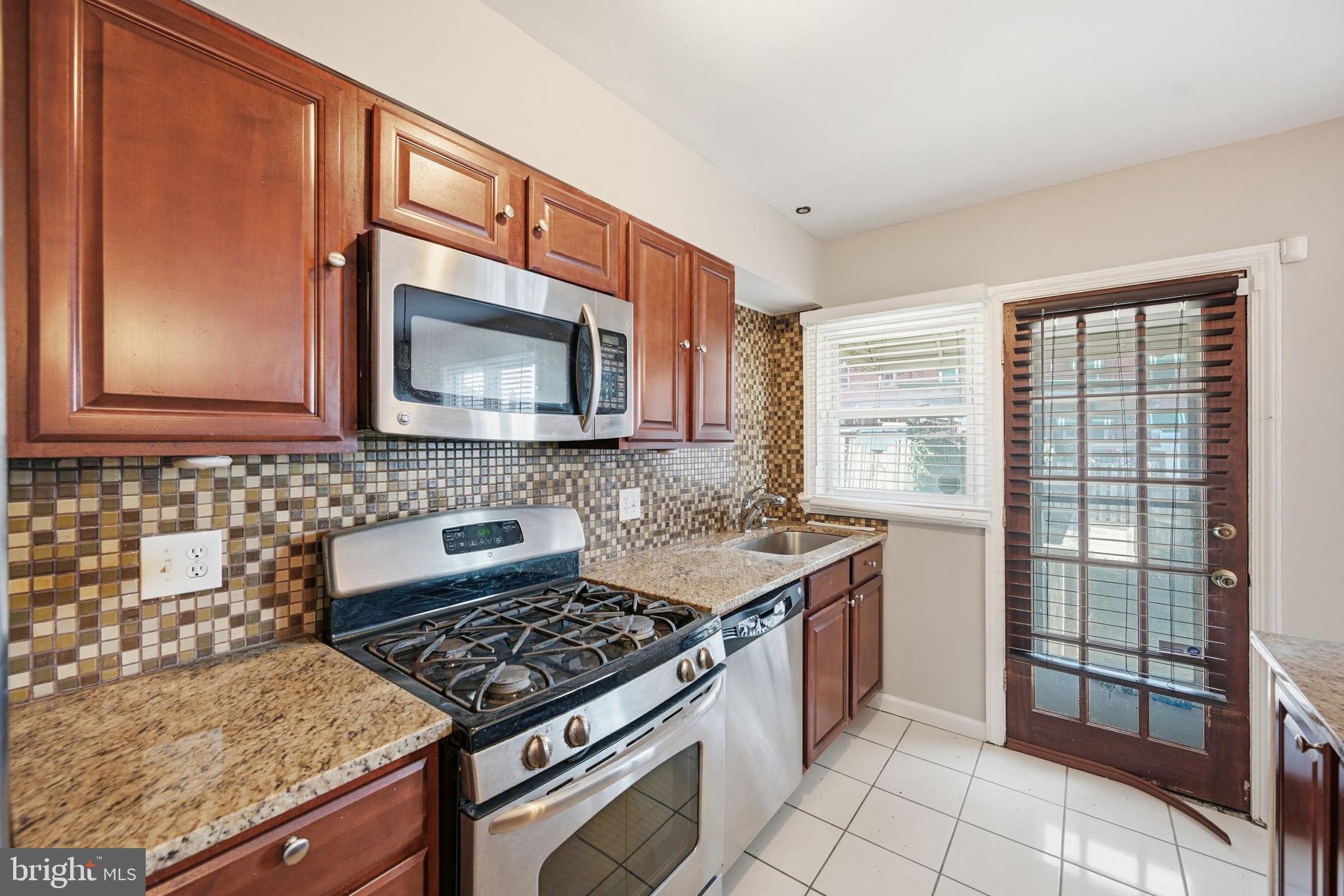 EDNOR GARDENS HISTORIC DISTRICT - Residential