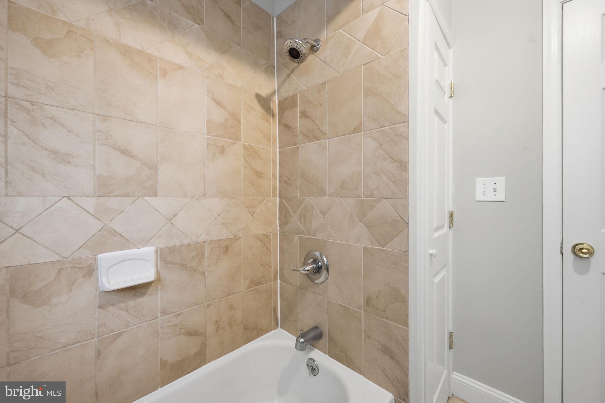 EDNOR GARDENS HISTORIC DISTRICT - Residential