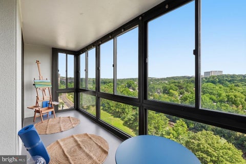 Photo of 5300 Holmes Run Parkway #1206, ALEXANDRIA, VA 22304 (MLS # VAAX2064694)