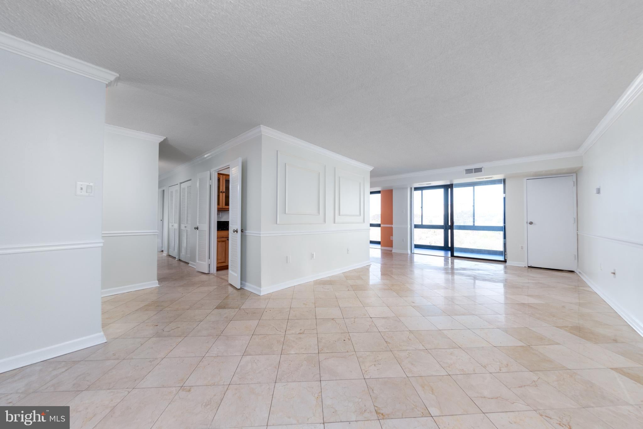 5300 HOLMES RUN PARKWAY 1206