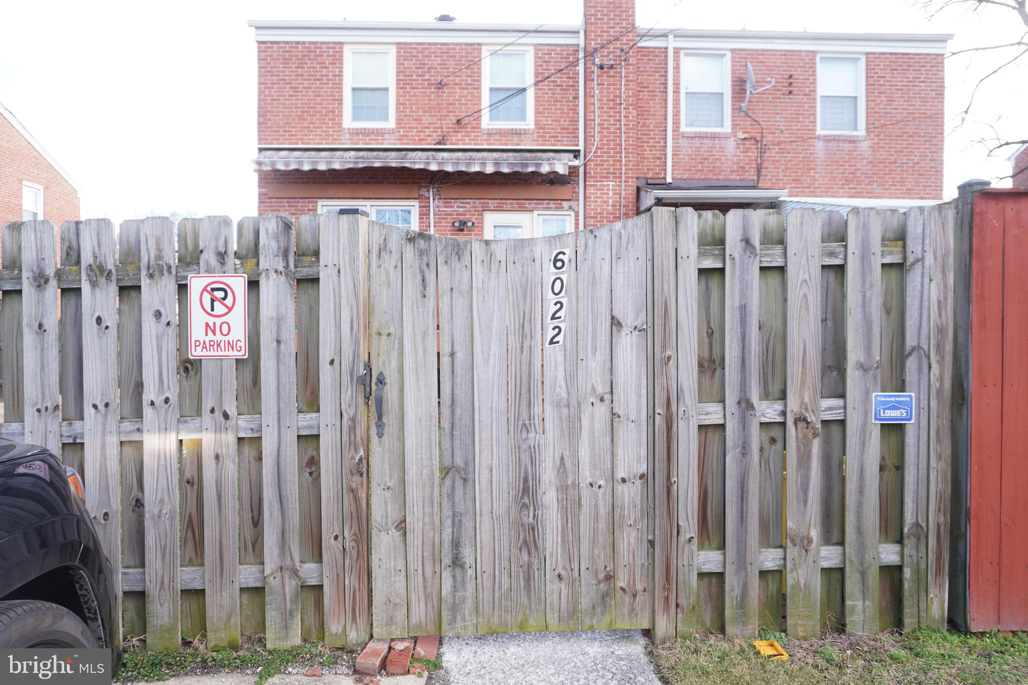 MONTEBELLO - Residential