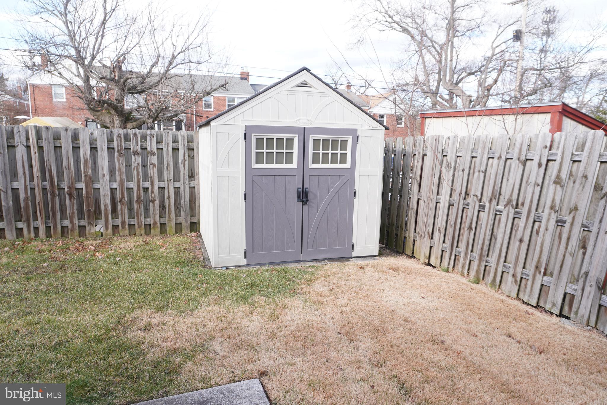 MONTEBELLO - Residential