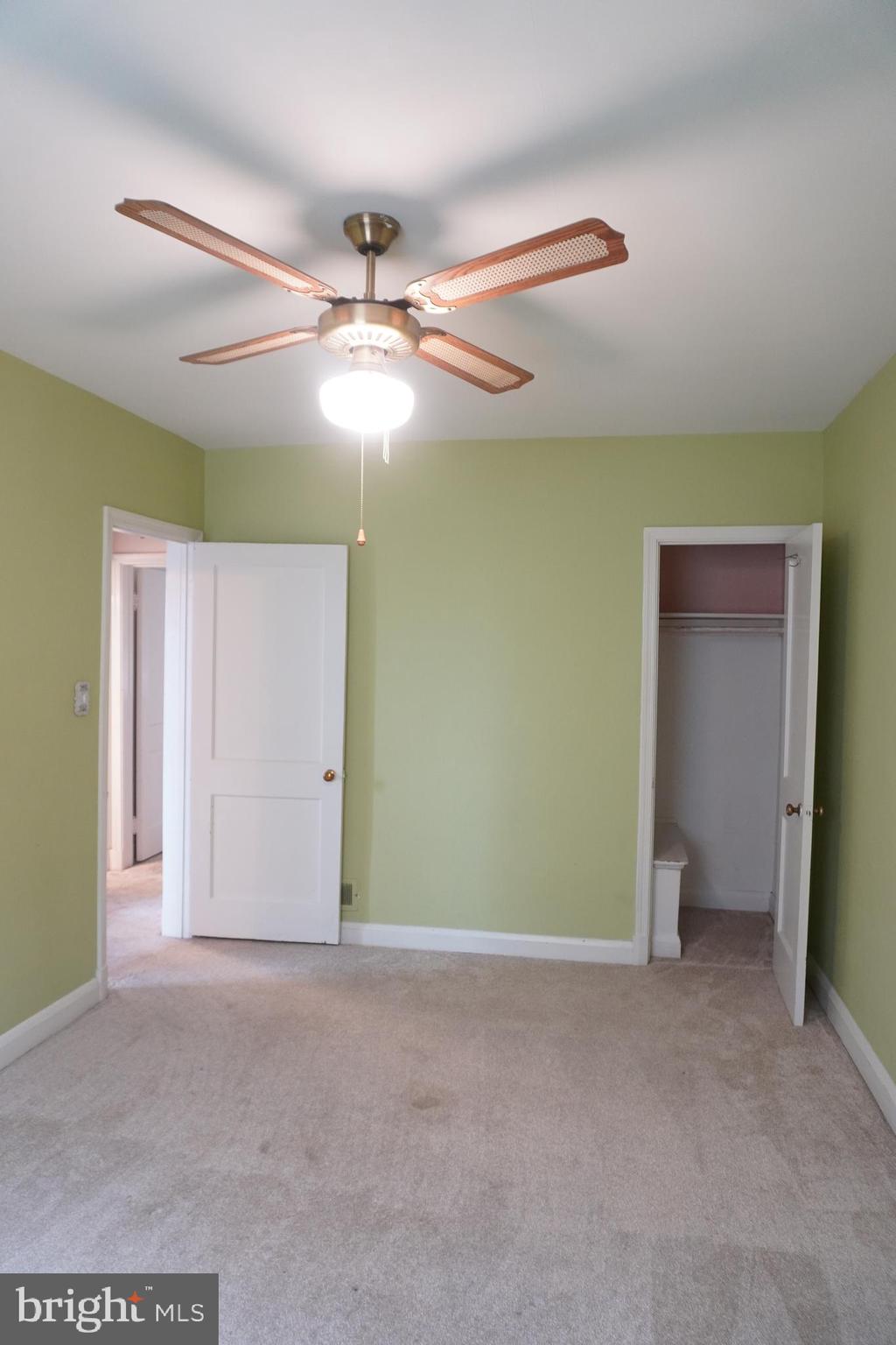 MONTEBELLO - Residential