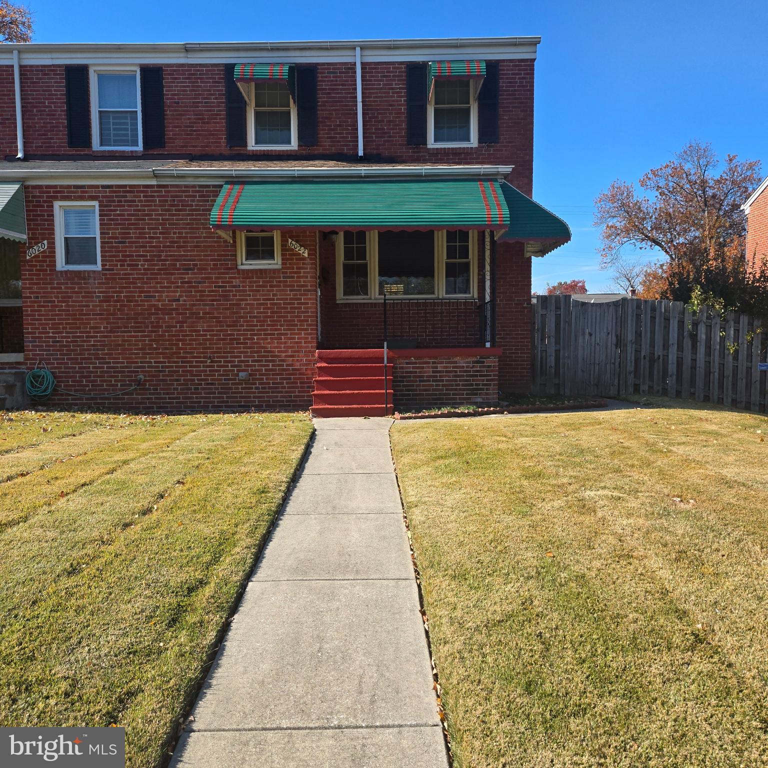 MONTEBELLO - Residential