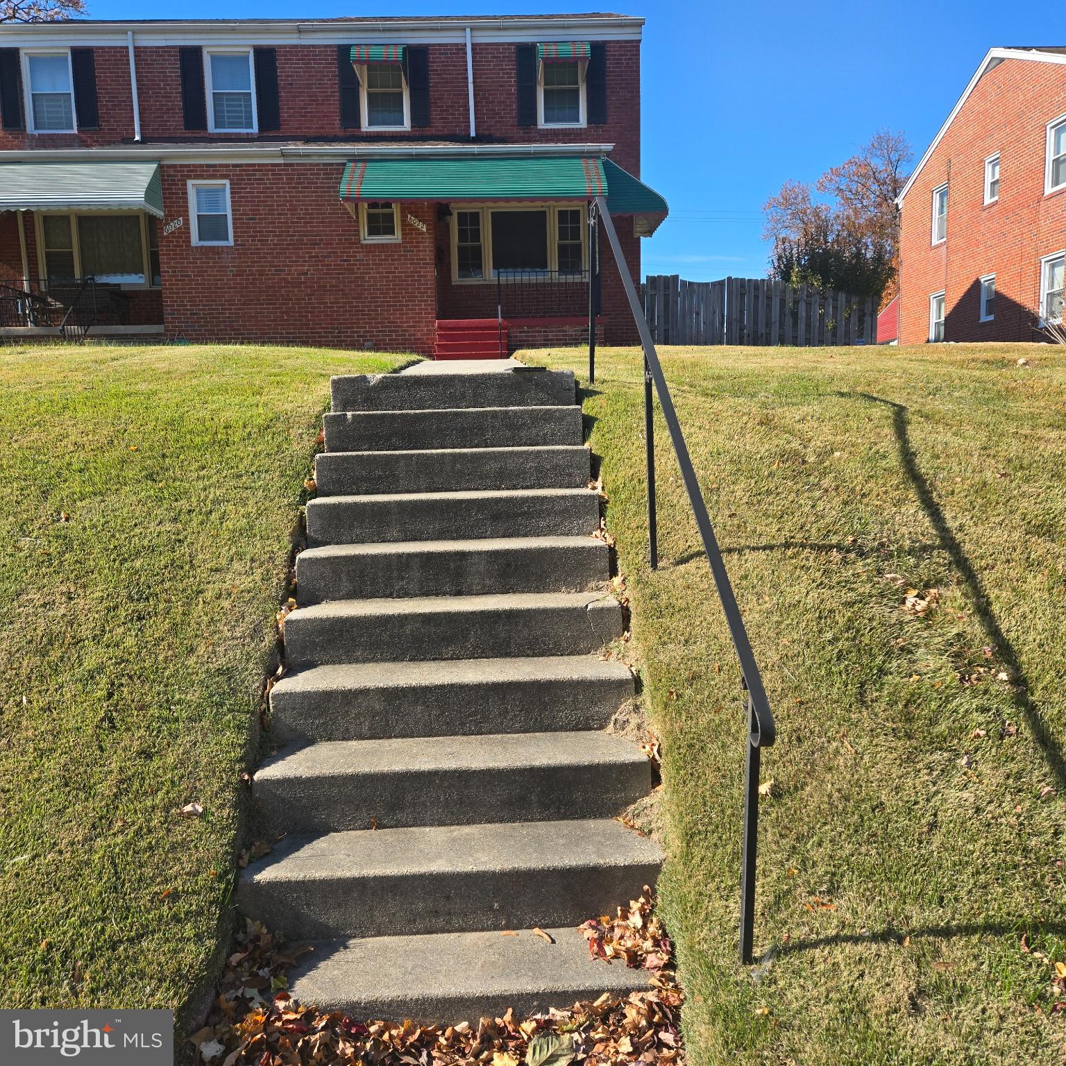 MONTEBELLO - Residential