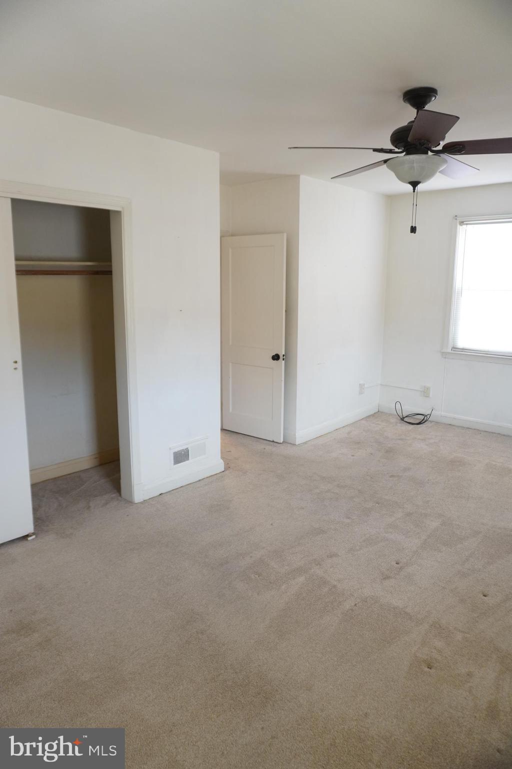 MONTEBELLO - Residential