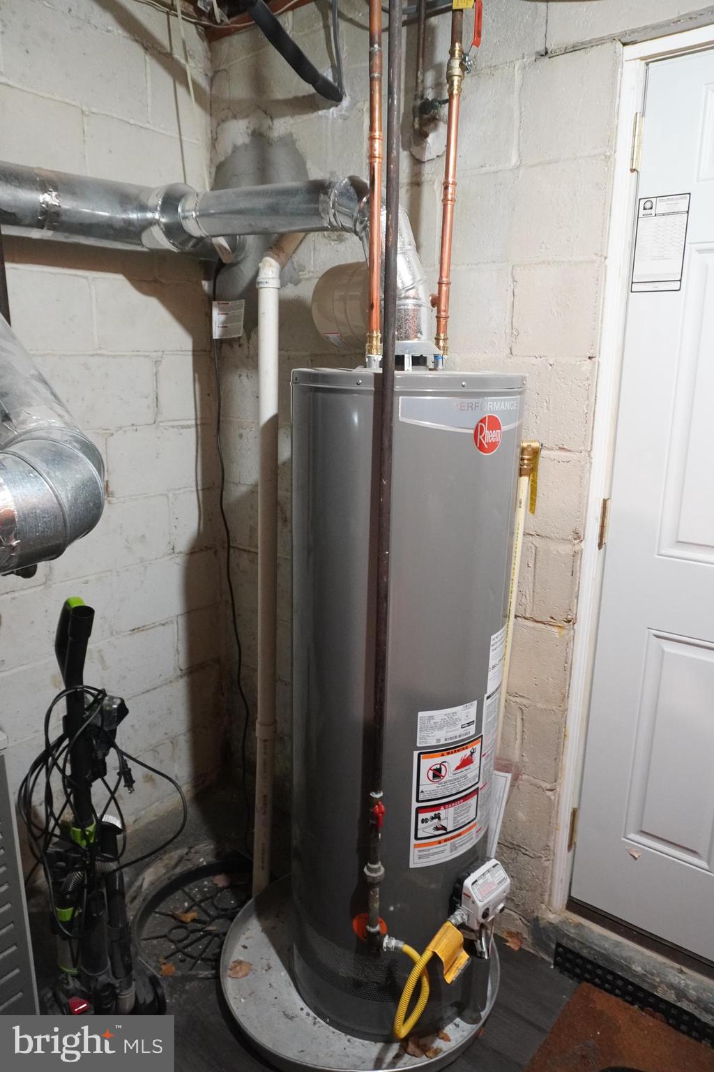 MONTEBELLO - Residential