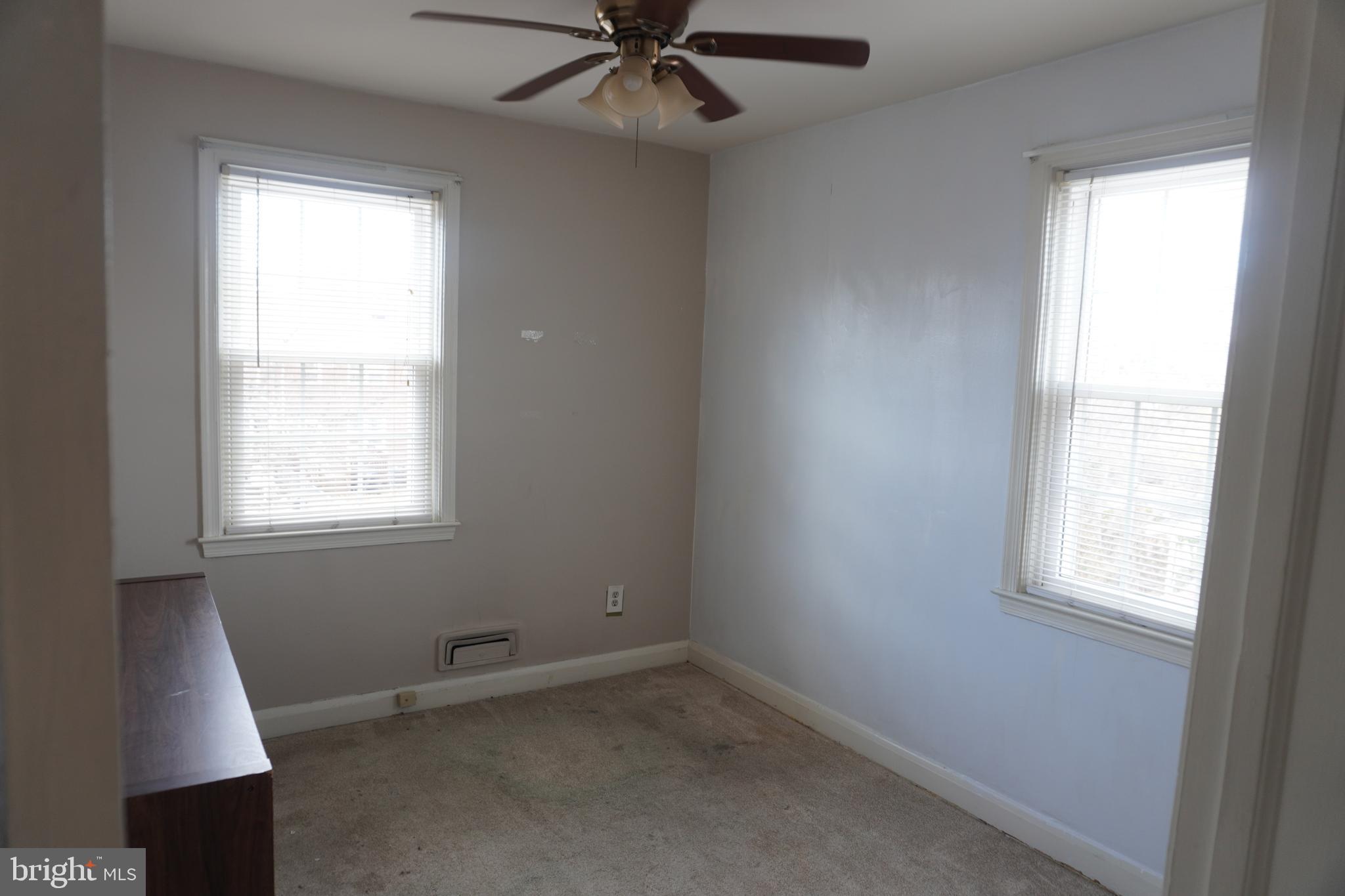 MONTEBELLO - Residential