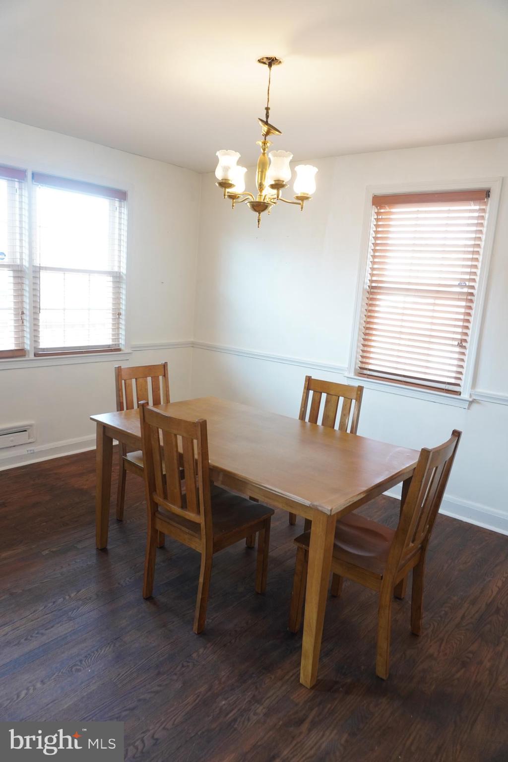 MONTEBELLO - Residential