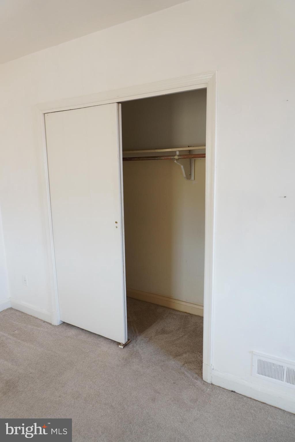 MONTEBELLO - Residential