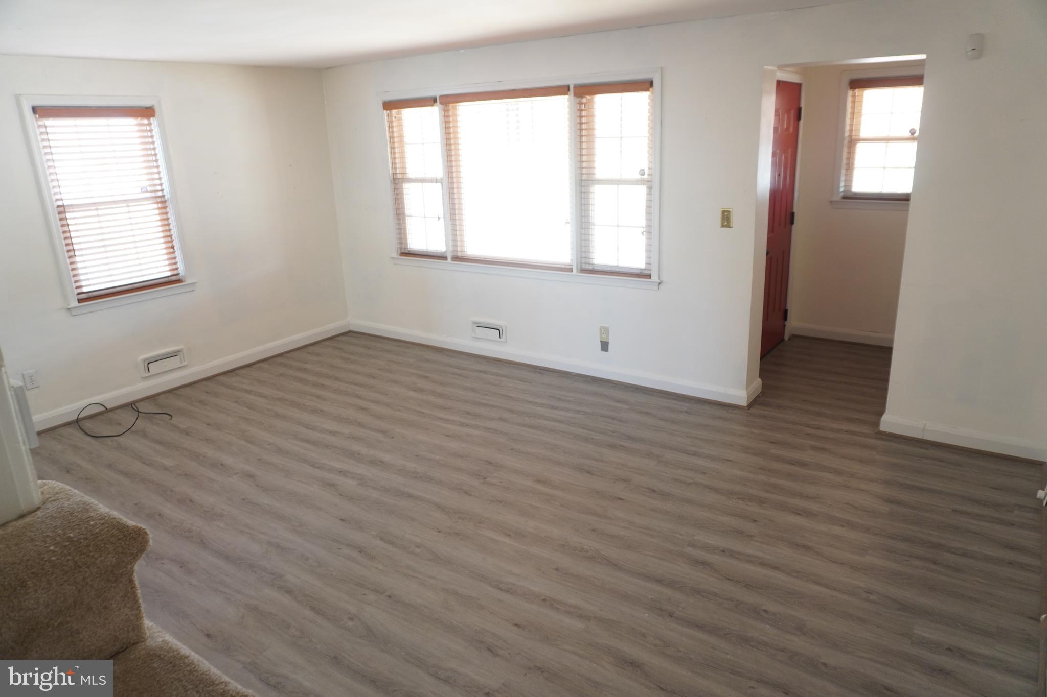 MONTEBELLO - Residential