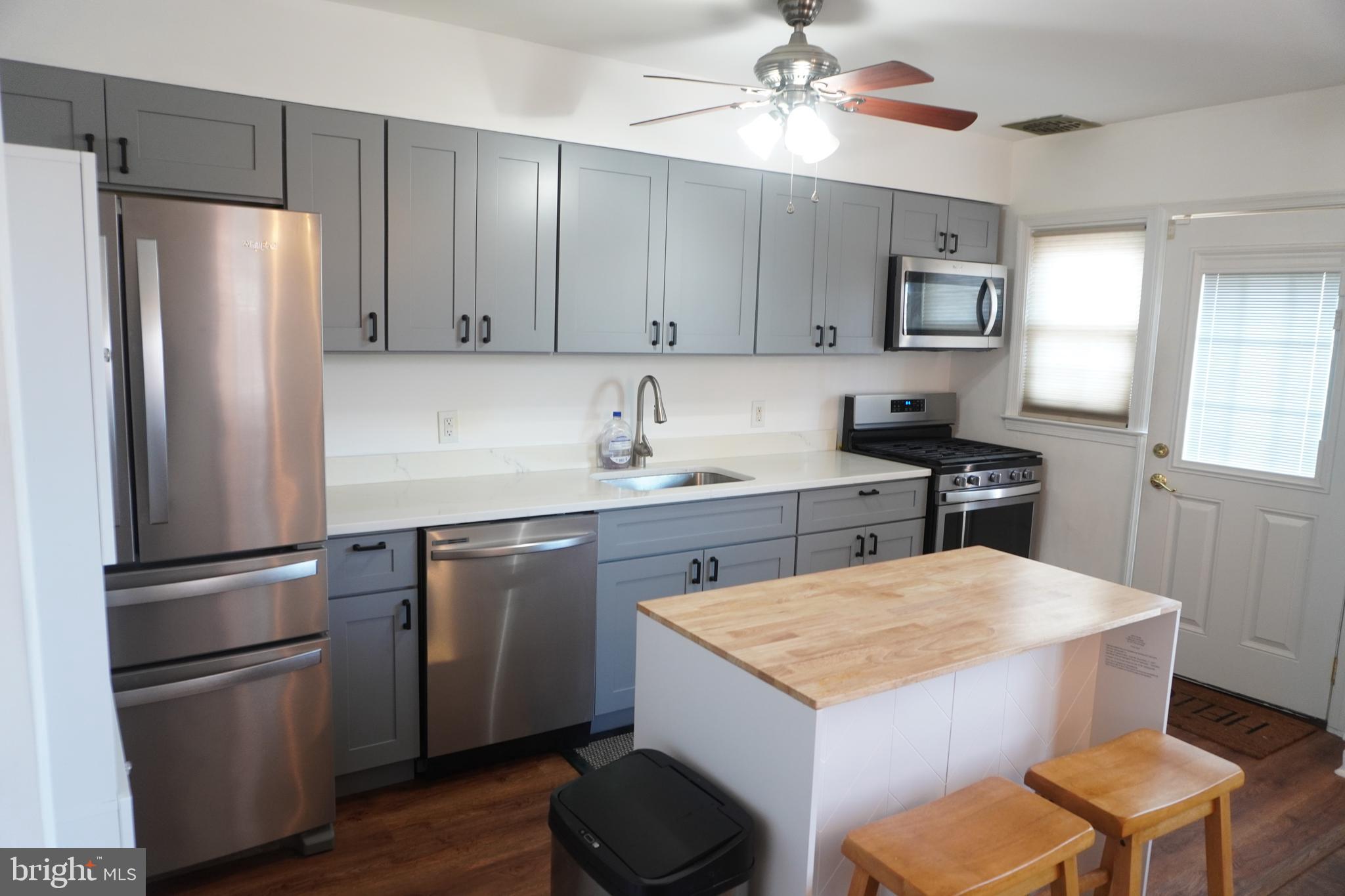 MONTEBELLO - Residential