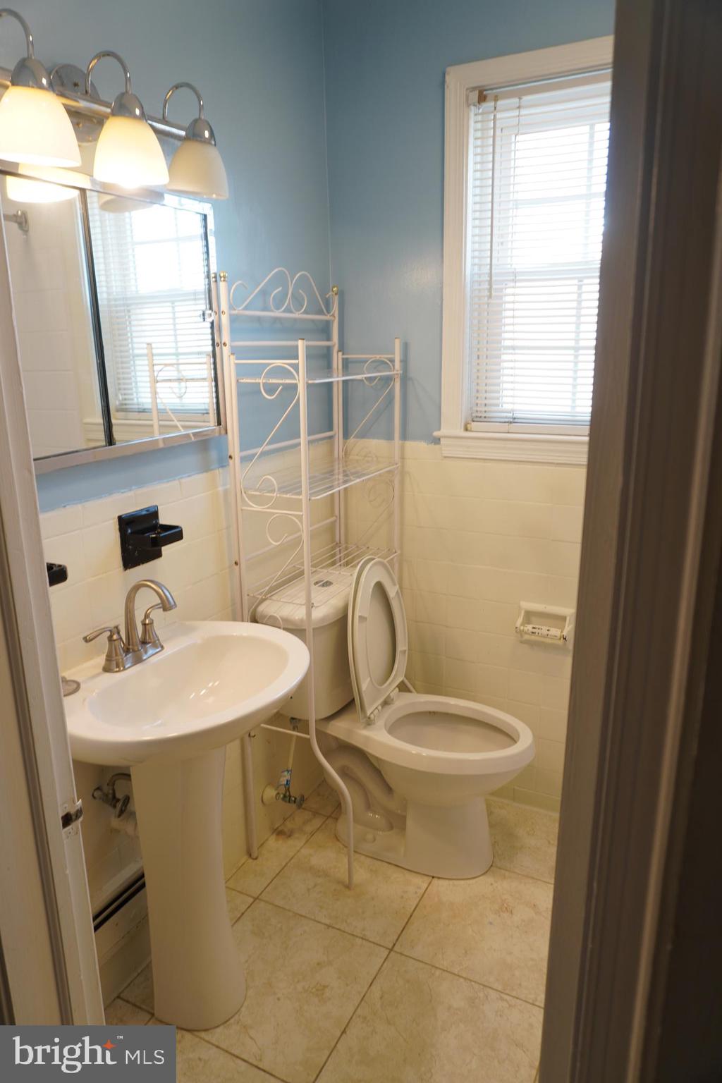 MONTEBELLO - Residential