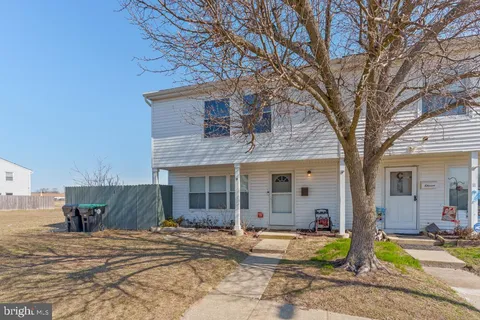 9 Lawrence Court, Sicklerville, NJ MLS: NJCD2087982