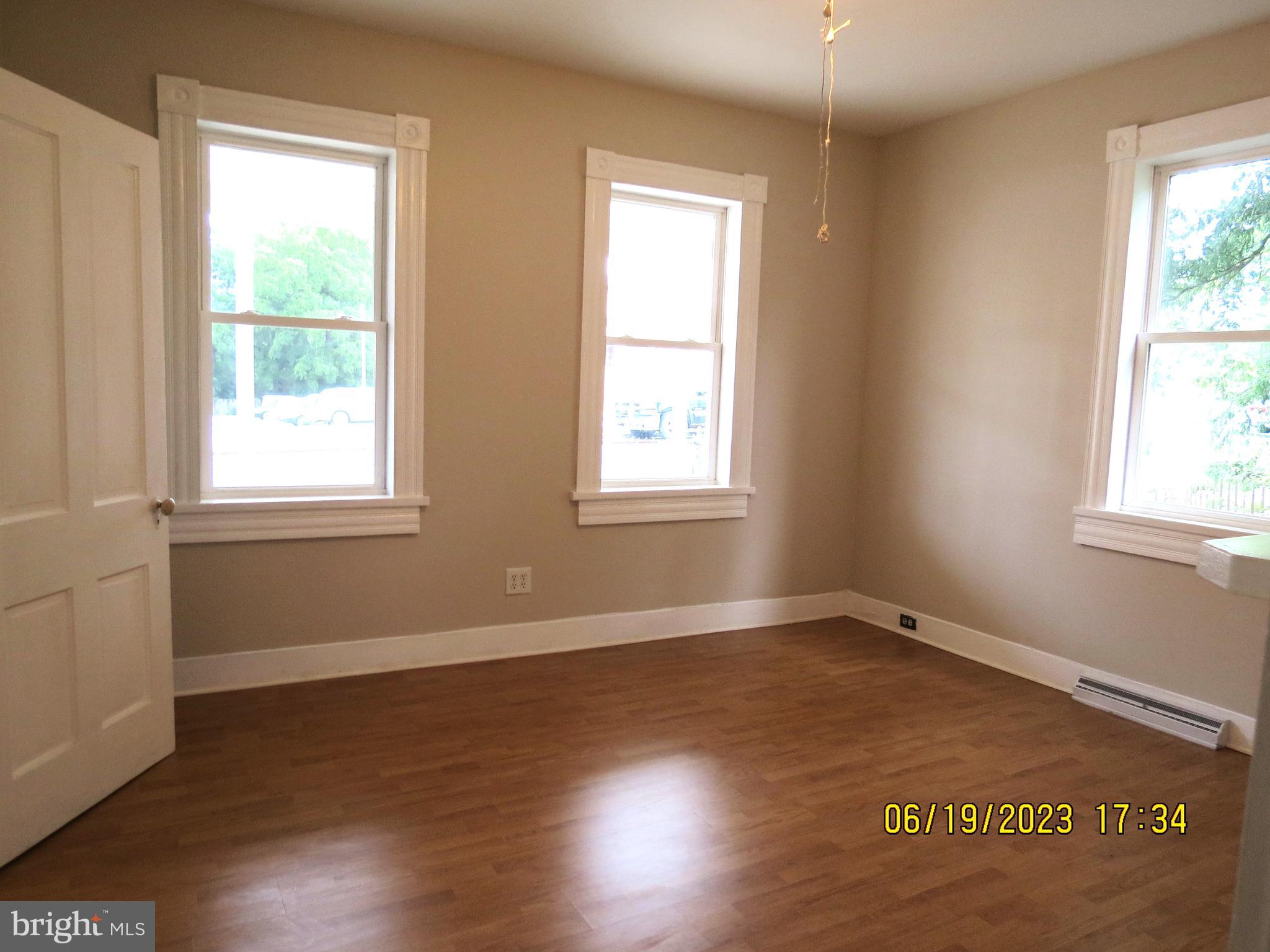 MARTINSBURG CITY - Residential