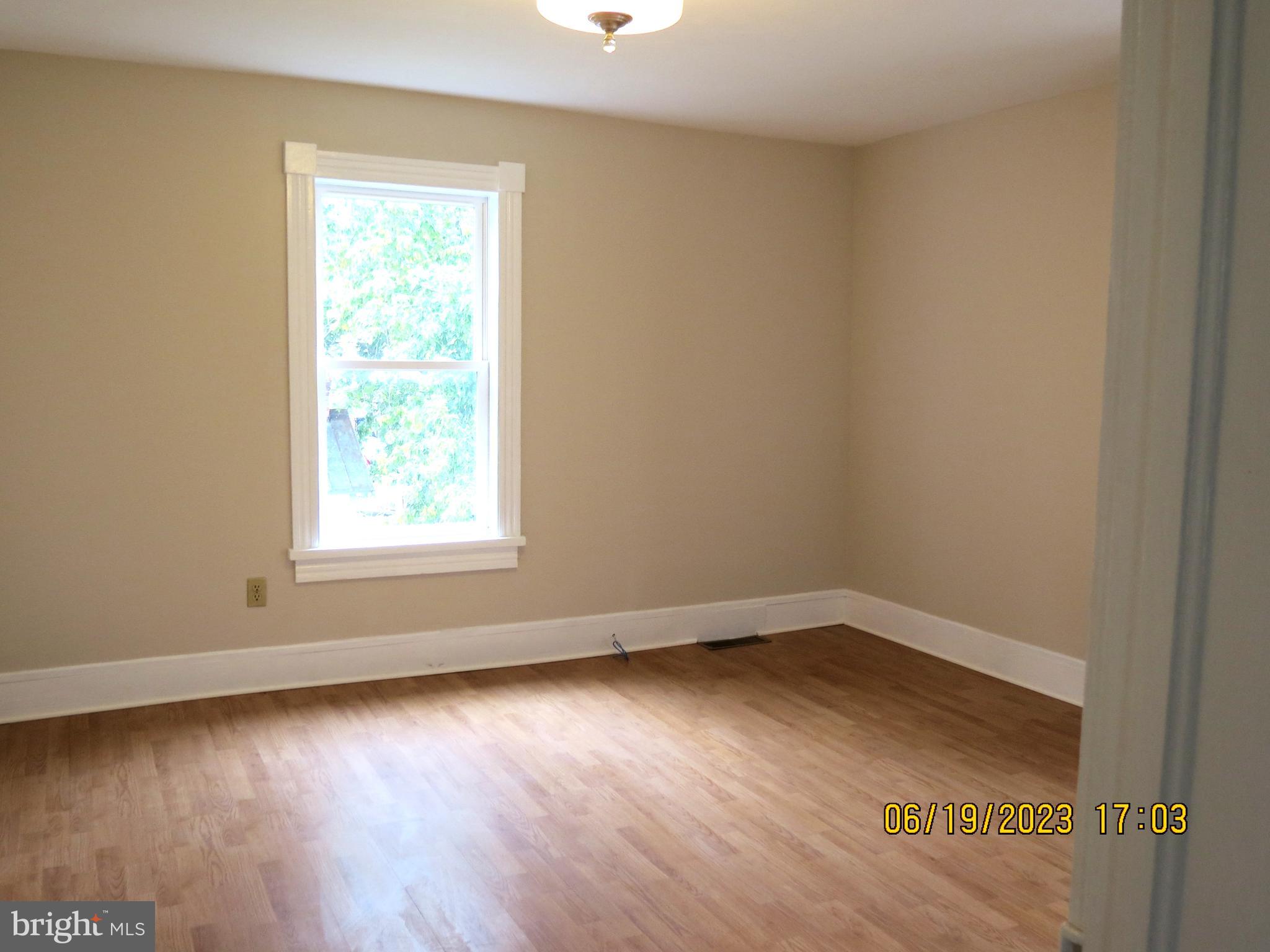 MARTINSBURG CITY - Residential