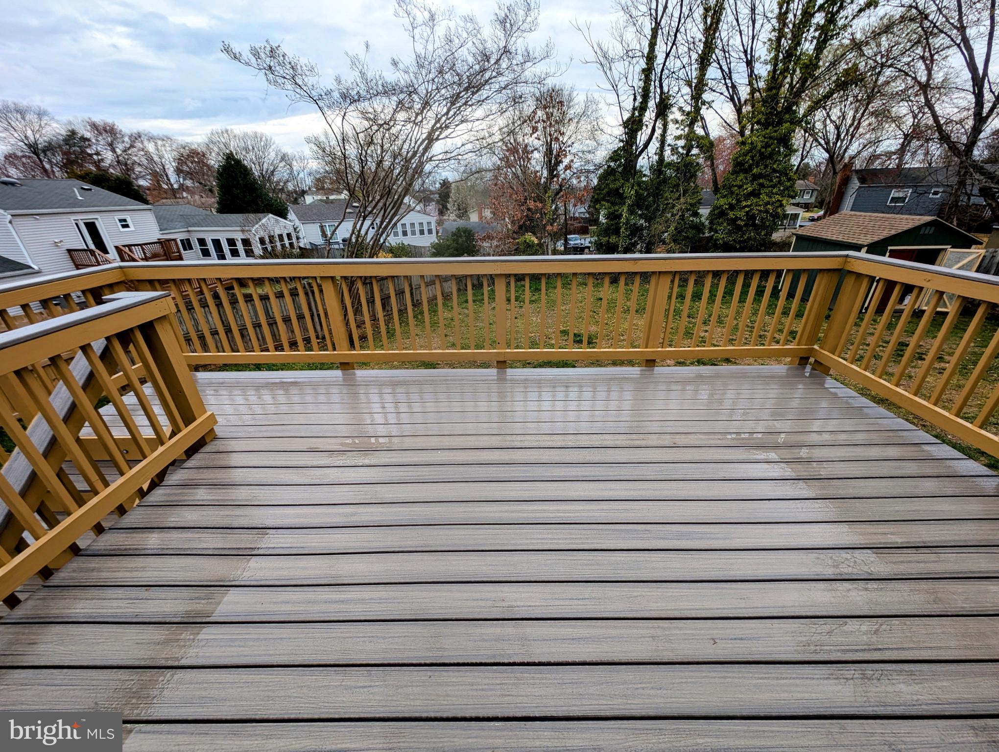 POINT OF WOODS - Residential