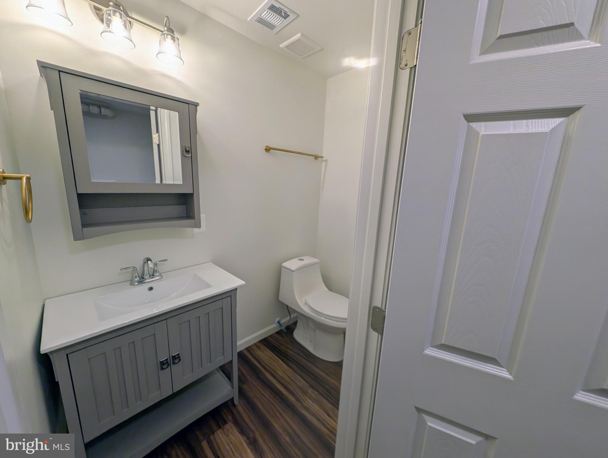 POINT OF WOODS - Residential