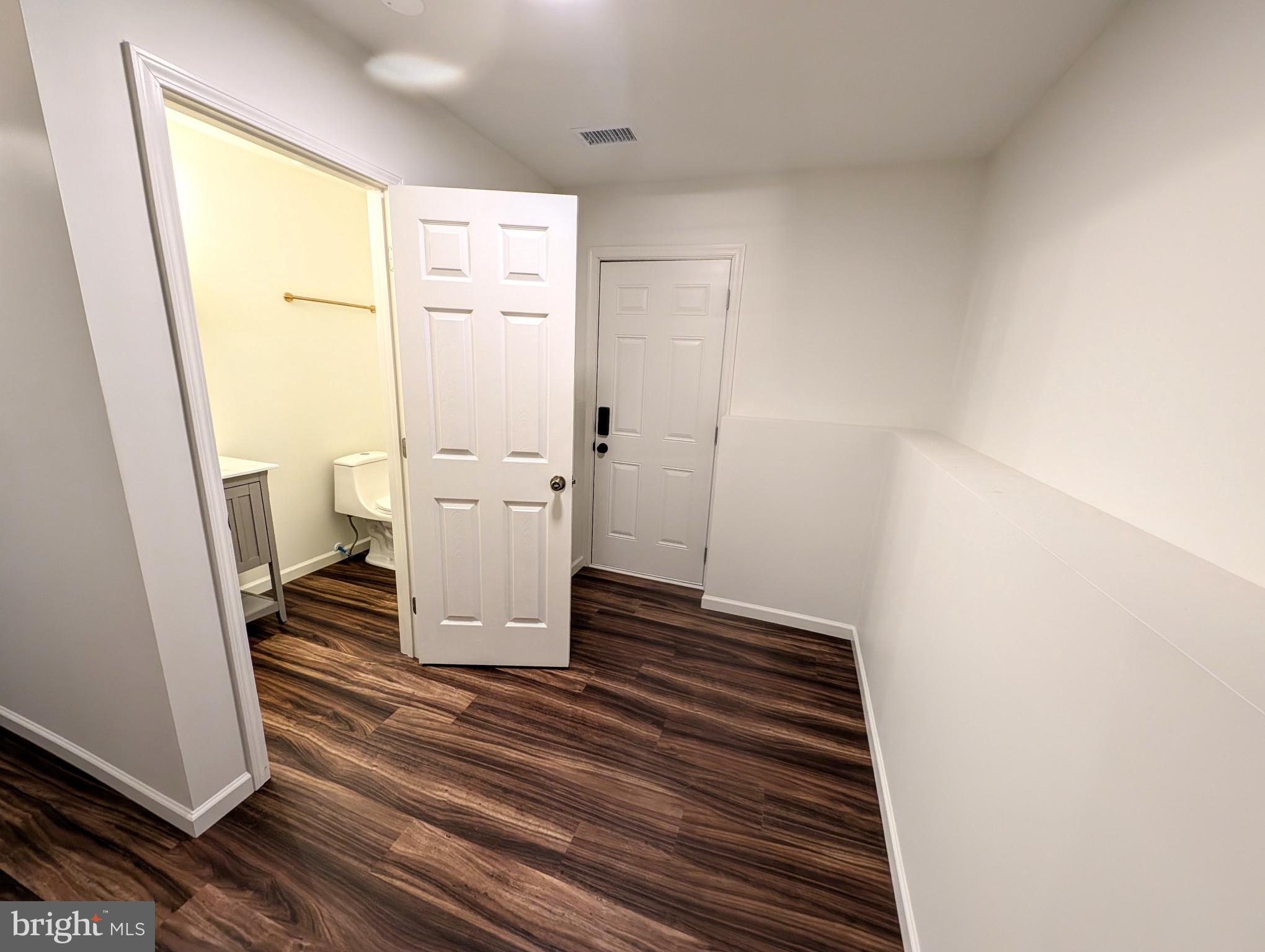 POINT OF WOODS - Residential