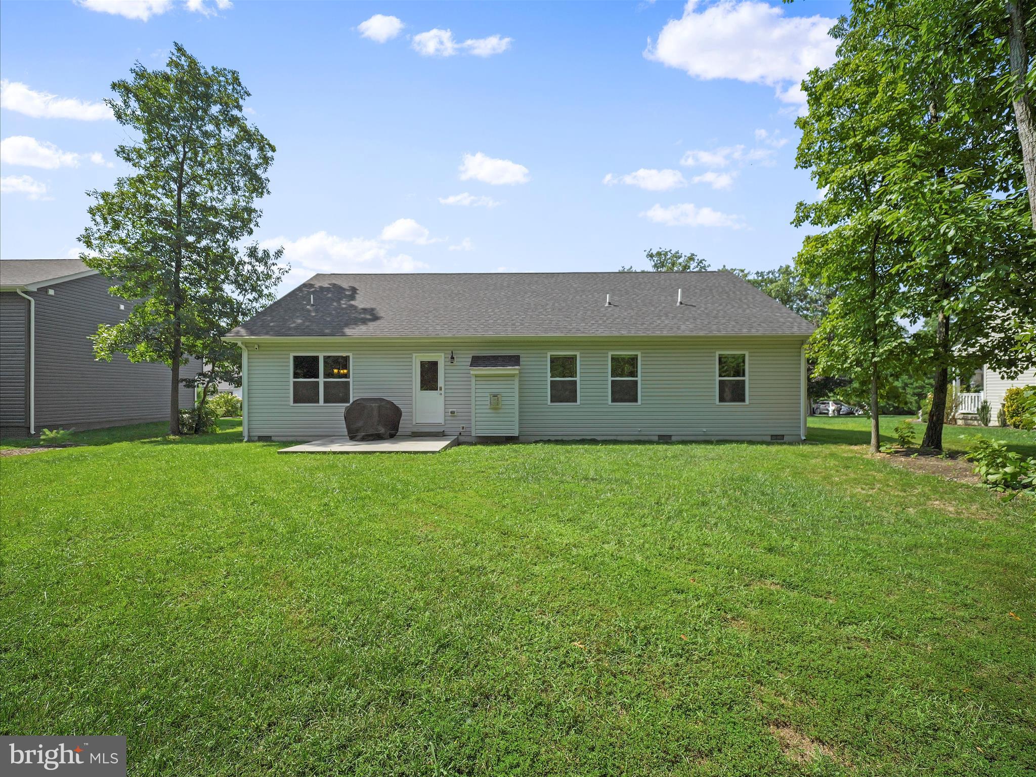 MIDDLE CREEK MANOR - Residential