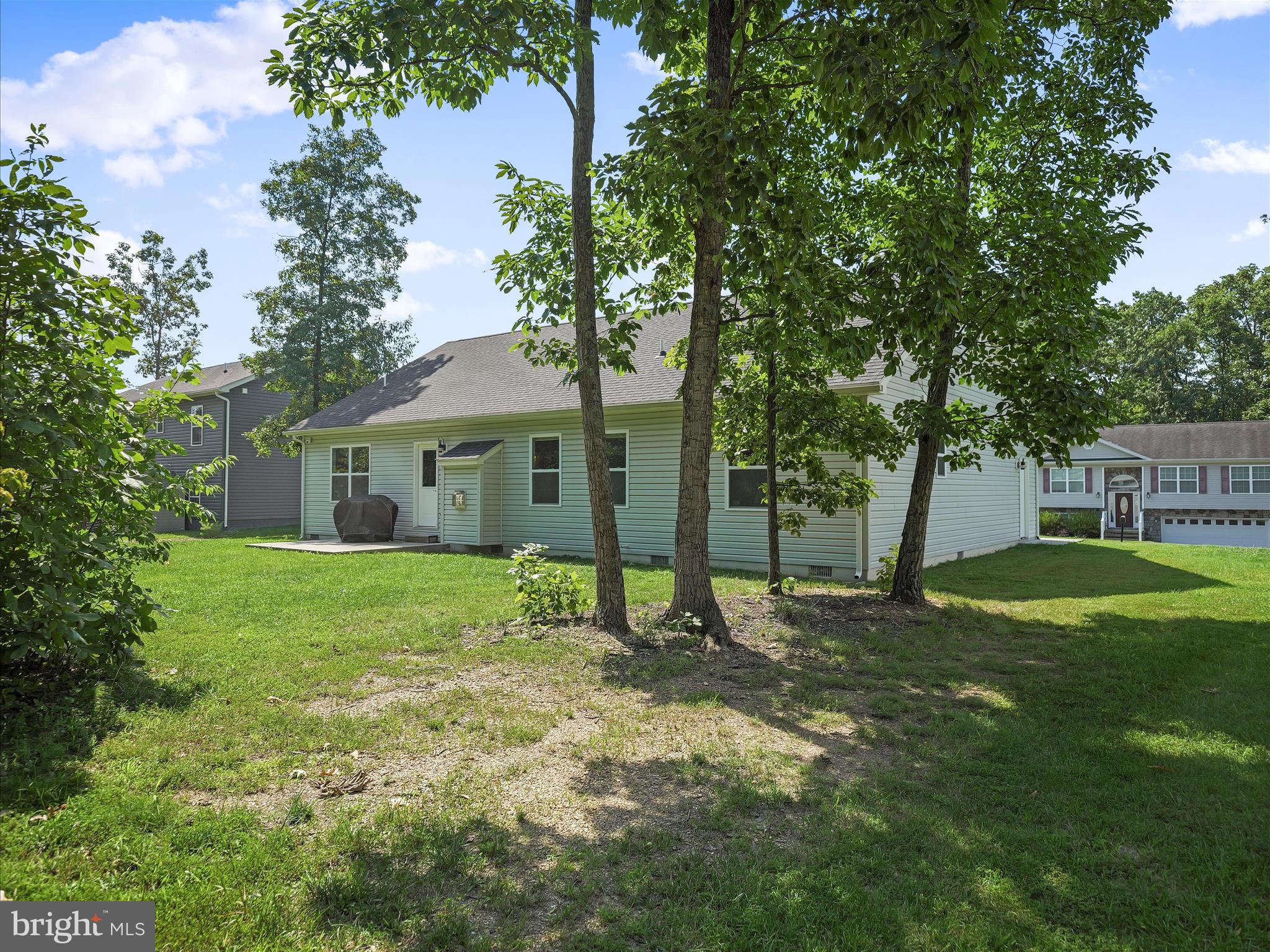 MIDDLE CREEK MANOR - Residential