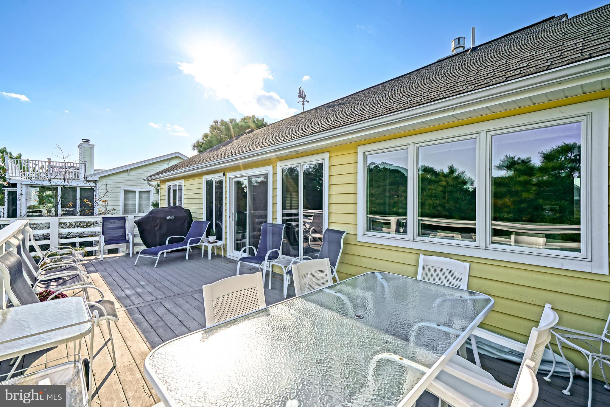 CAPE SHORES - Residential