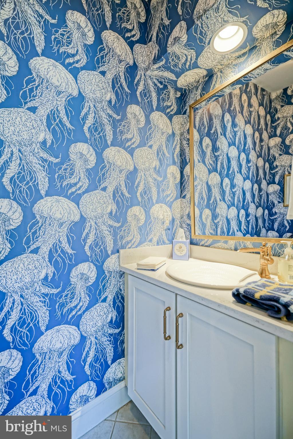 CAPE SHORES - Residential