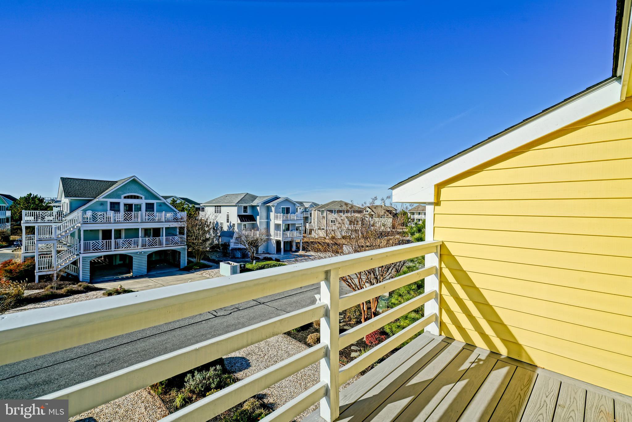 CAPE SHORES - Residential