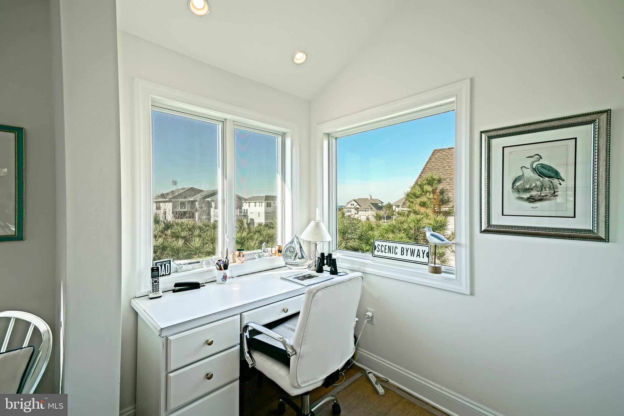 CAPE SHORES - Residential