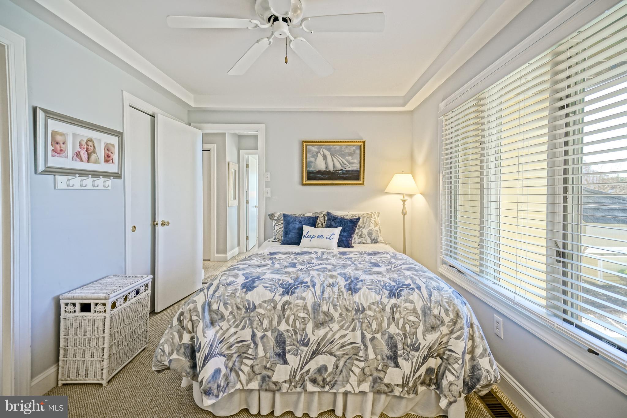 CAPE SHORES - Residential