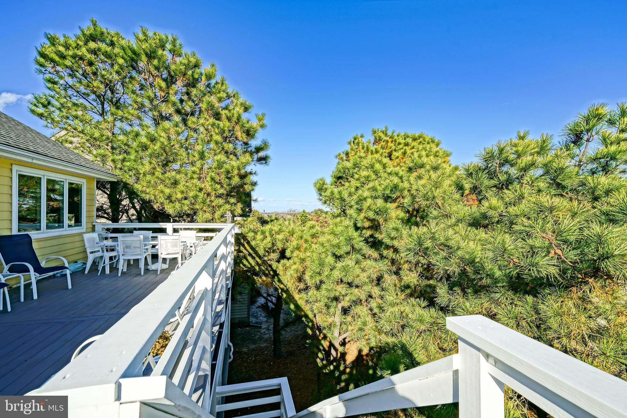 CAPE SHORES - Residential