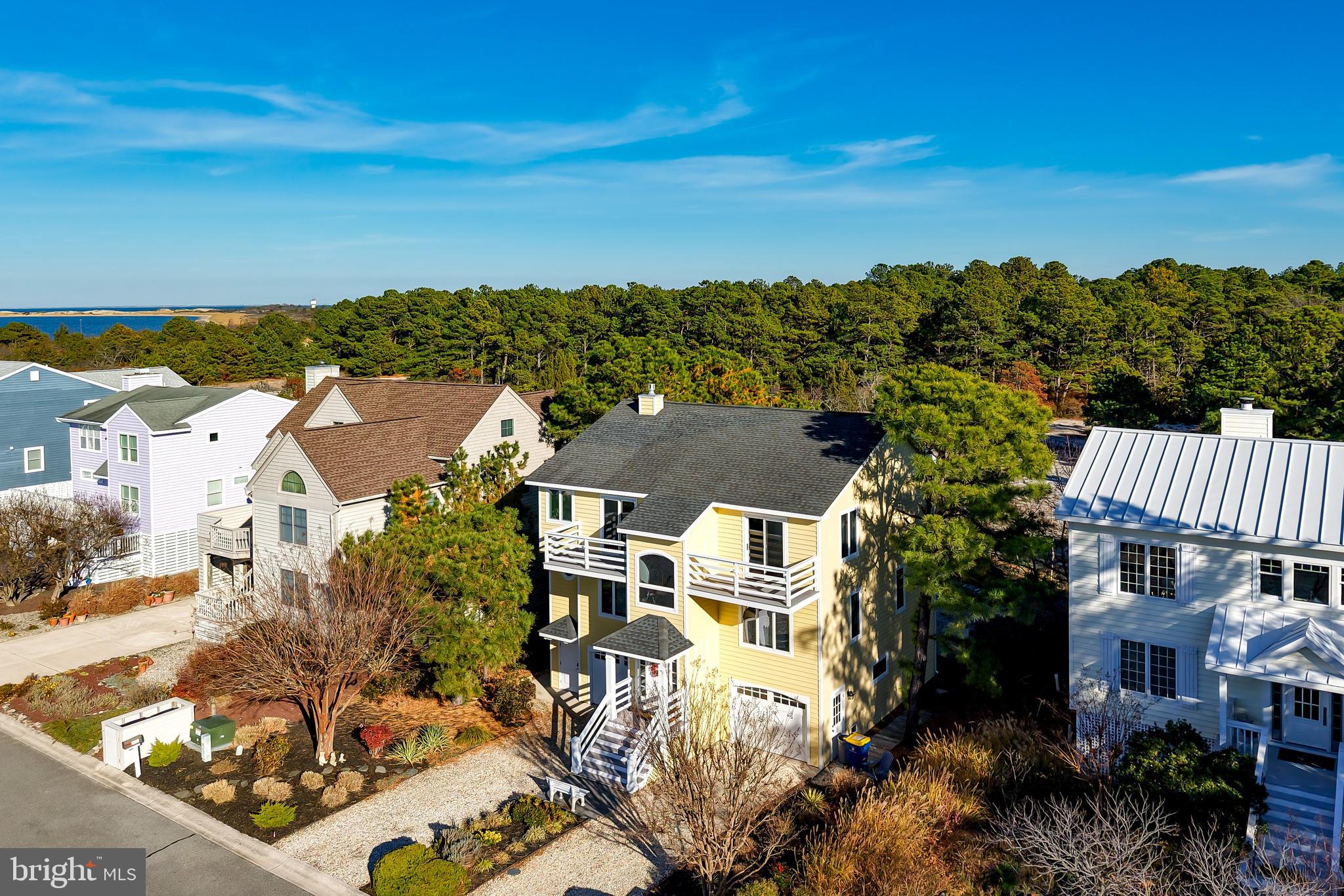CAPE SHORES - Residential