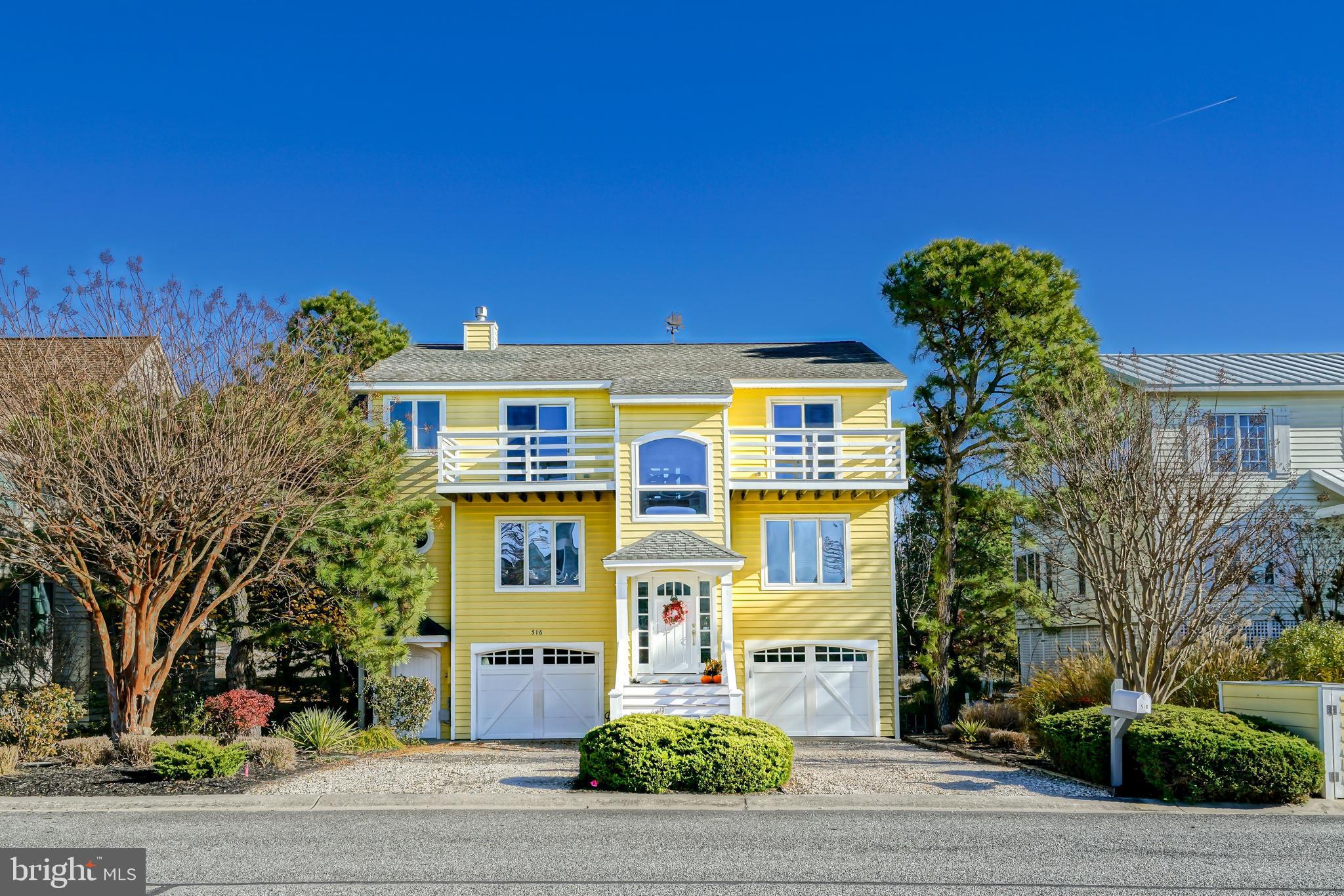 516 E CAPE SHORES DRIVE