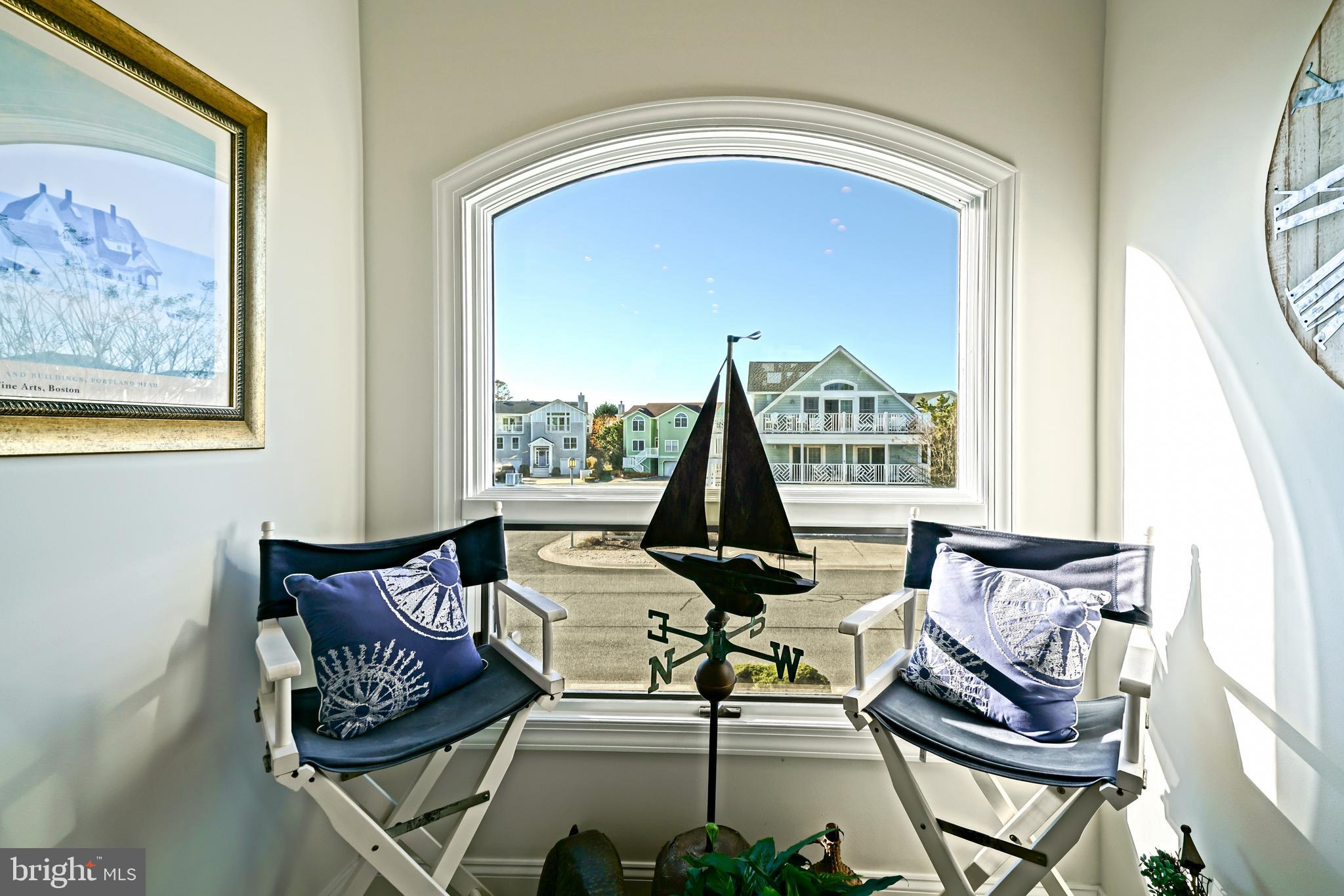 516 E CAPE SHORES DRIVE