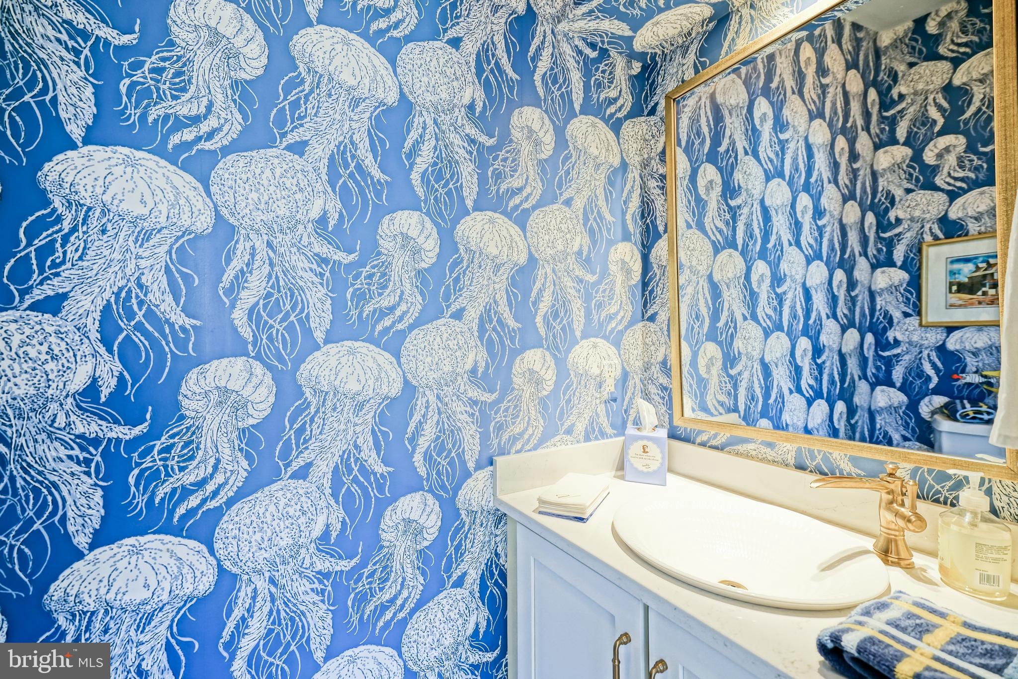 CAPE SHORES - Residential