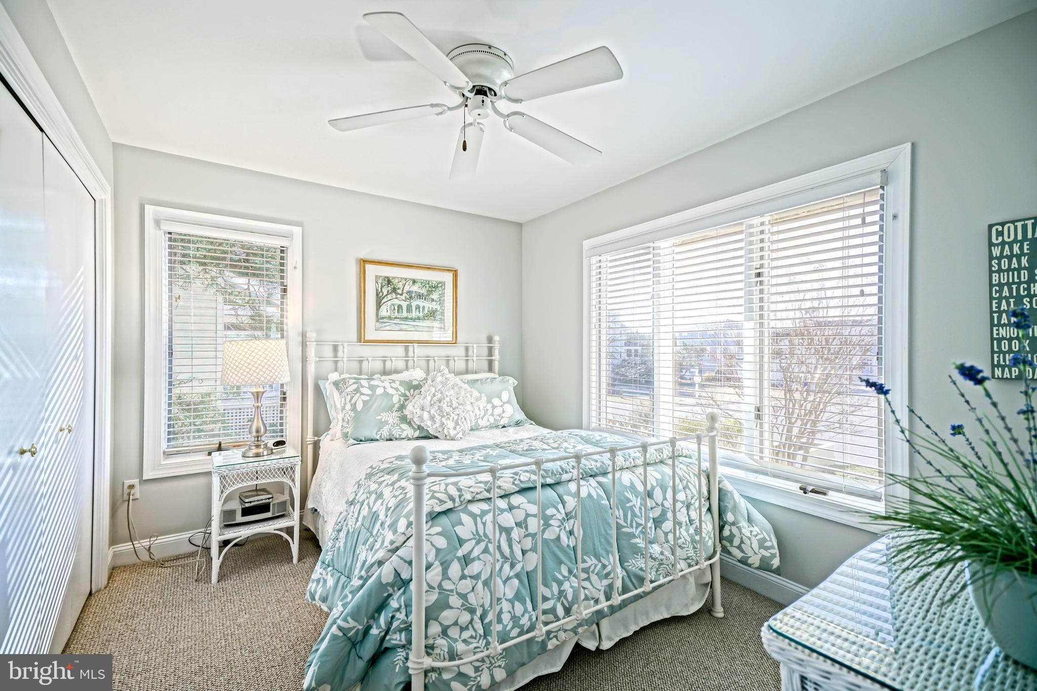 CAPE SHORES - Residential