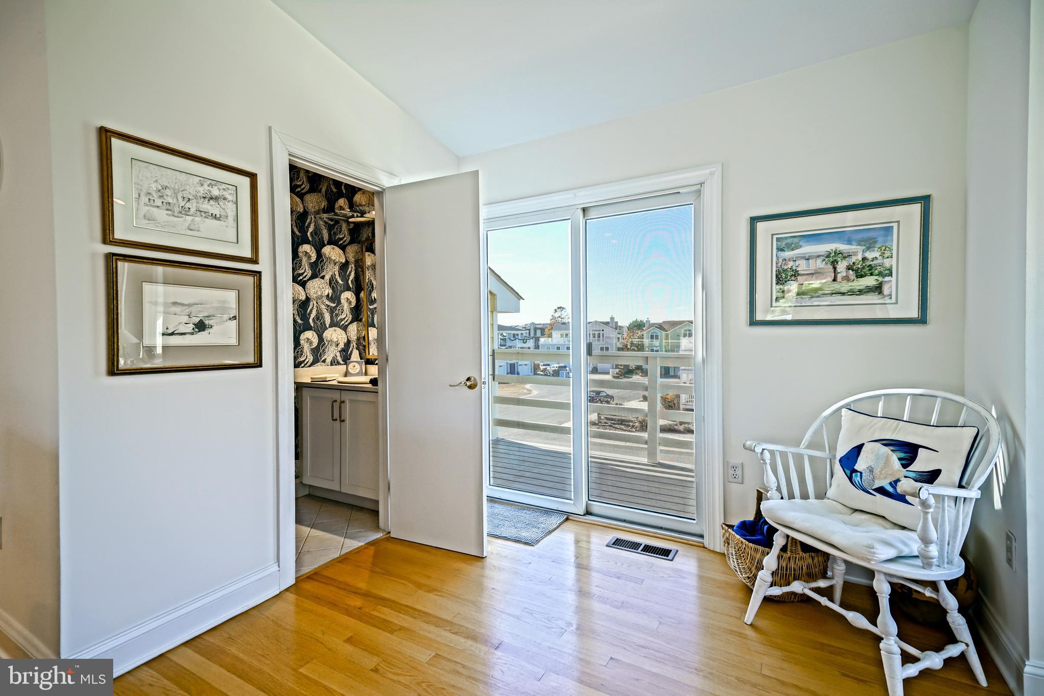 CAPE SHORES - Residential