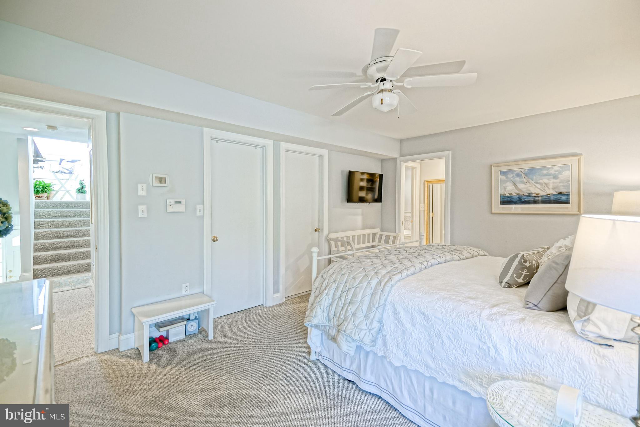 CAPE SHORES - Residential