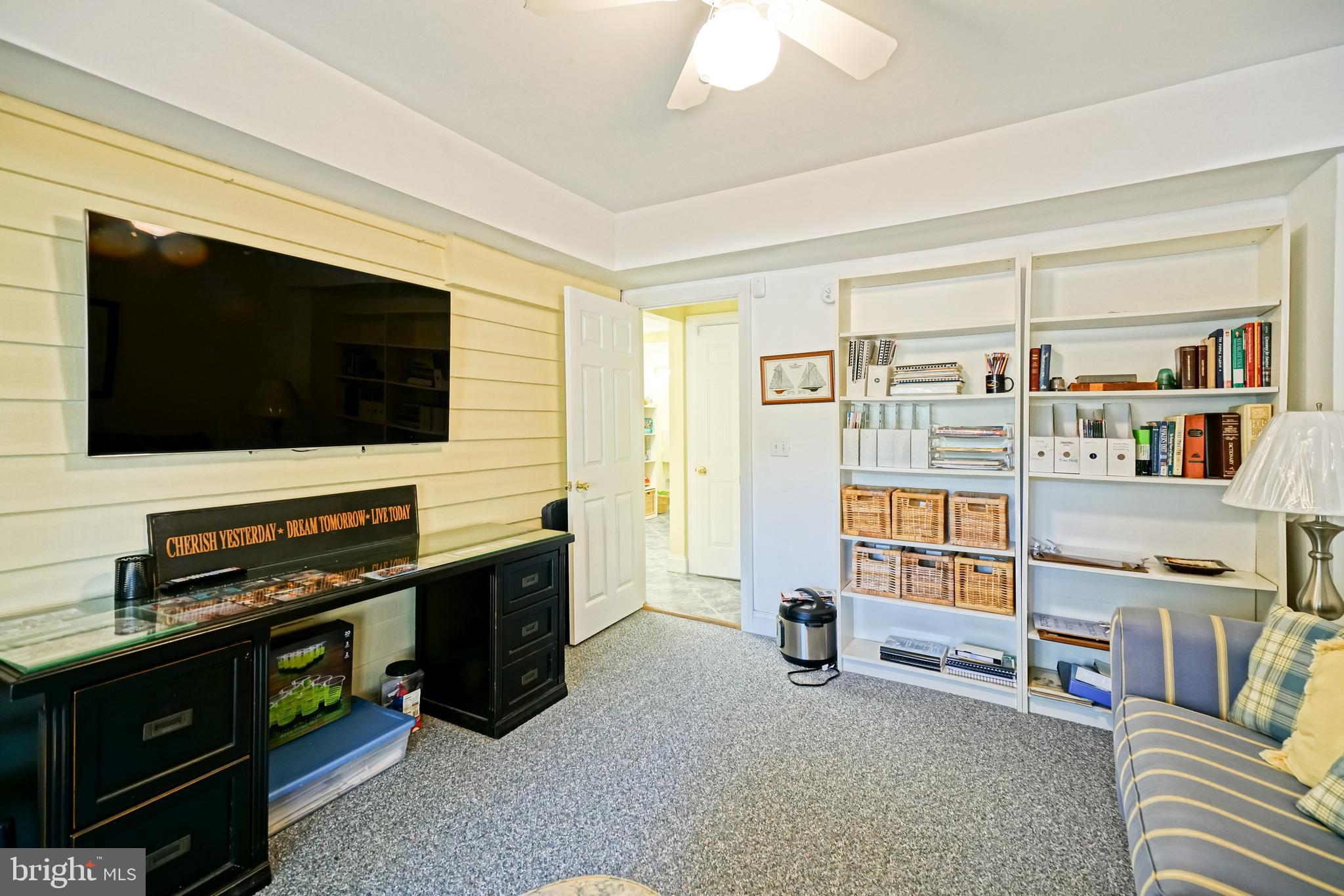 CAPE SHORES - Residential