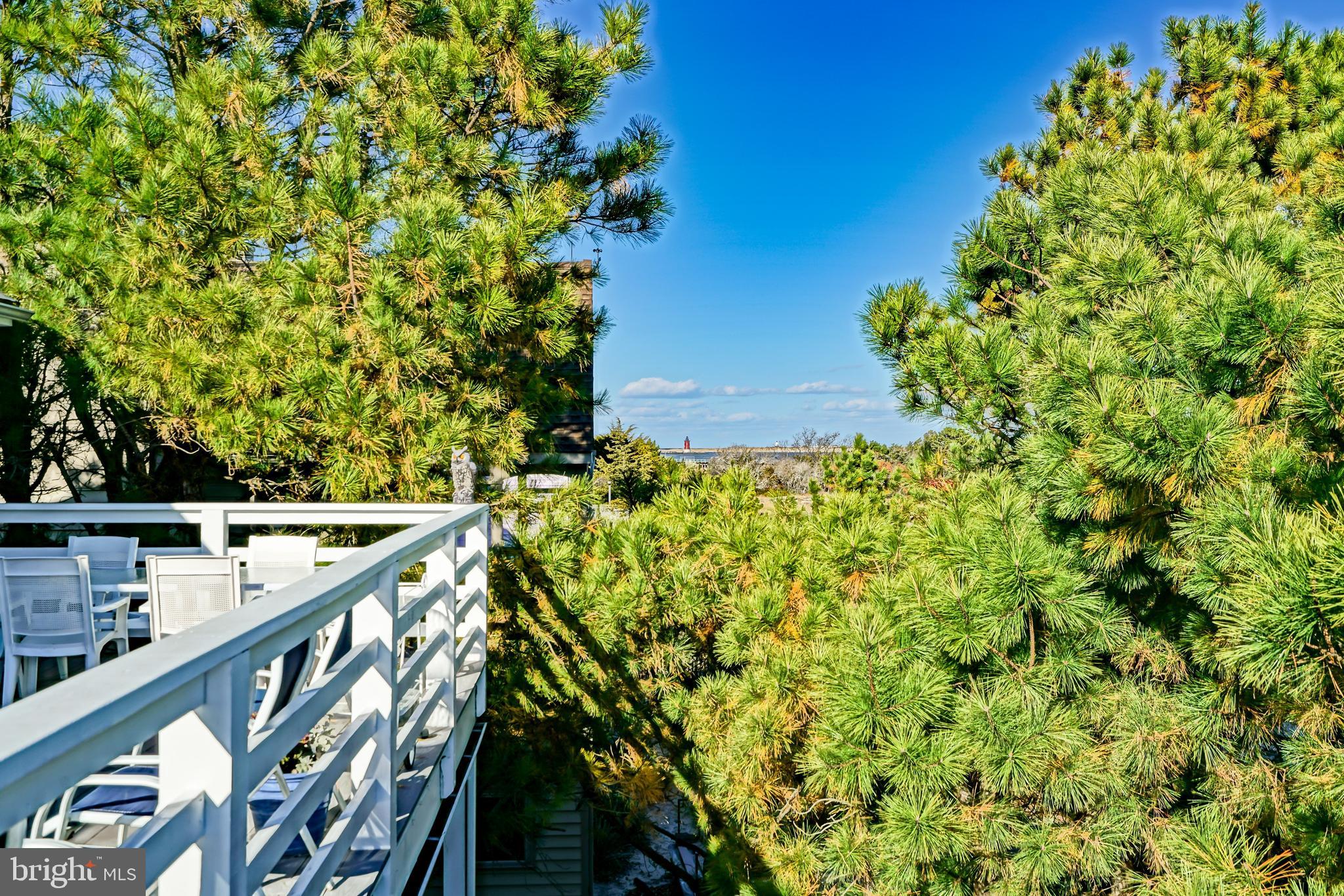 CAPE SHORES - Residential