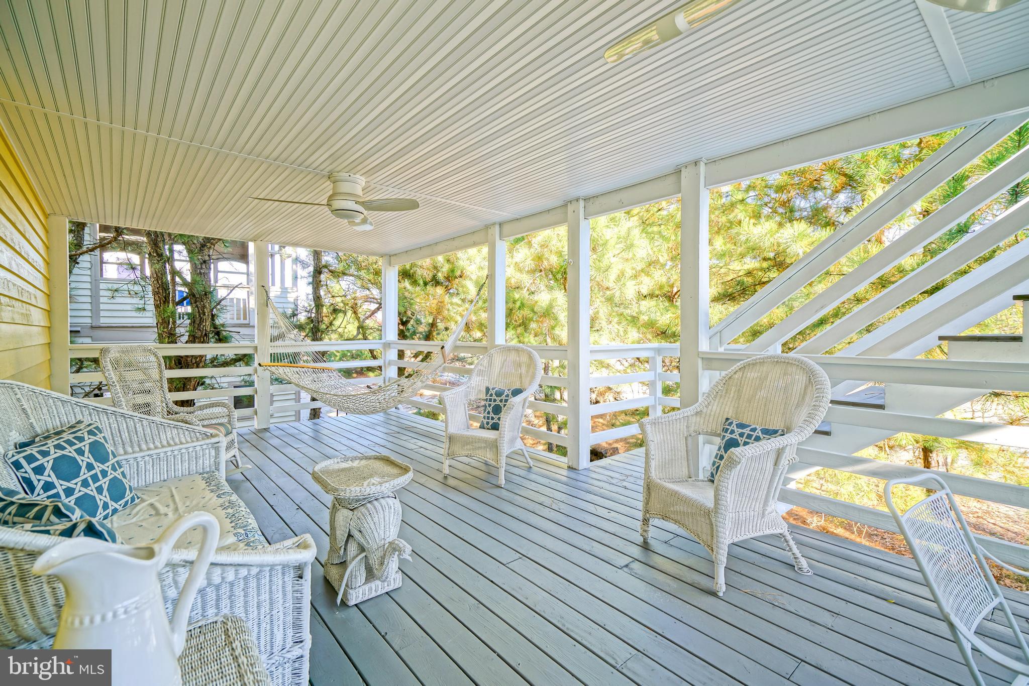 CAPE SHORES - Residential