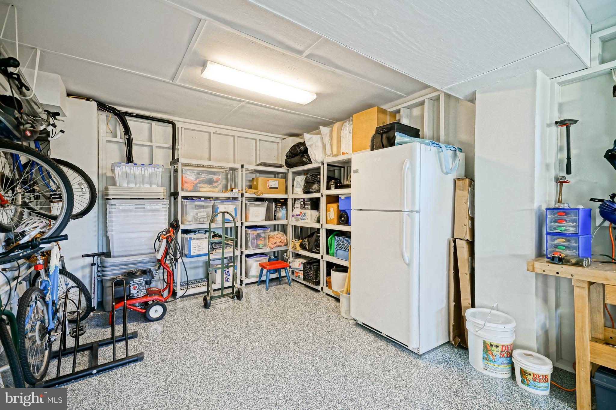 CAPE SHORES - Residential