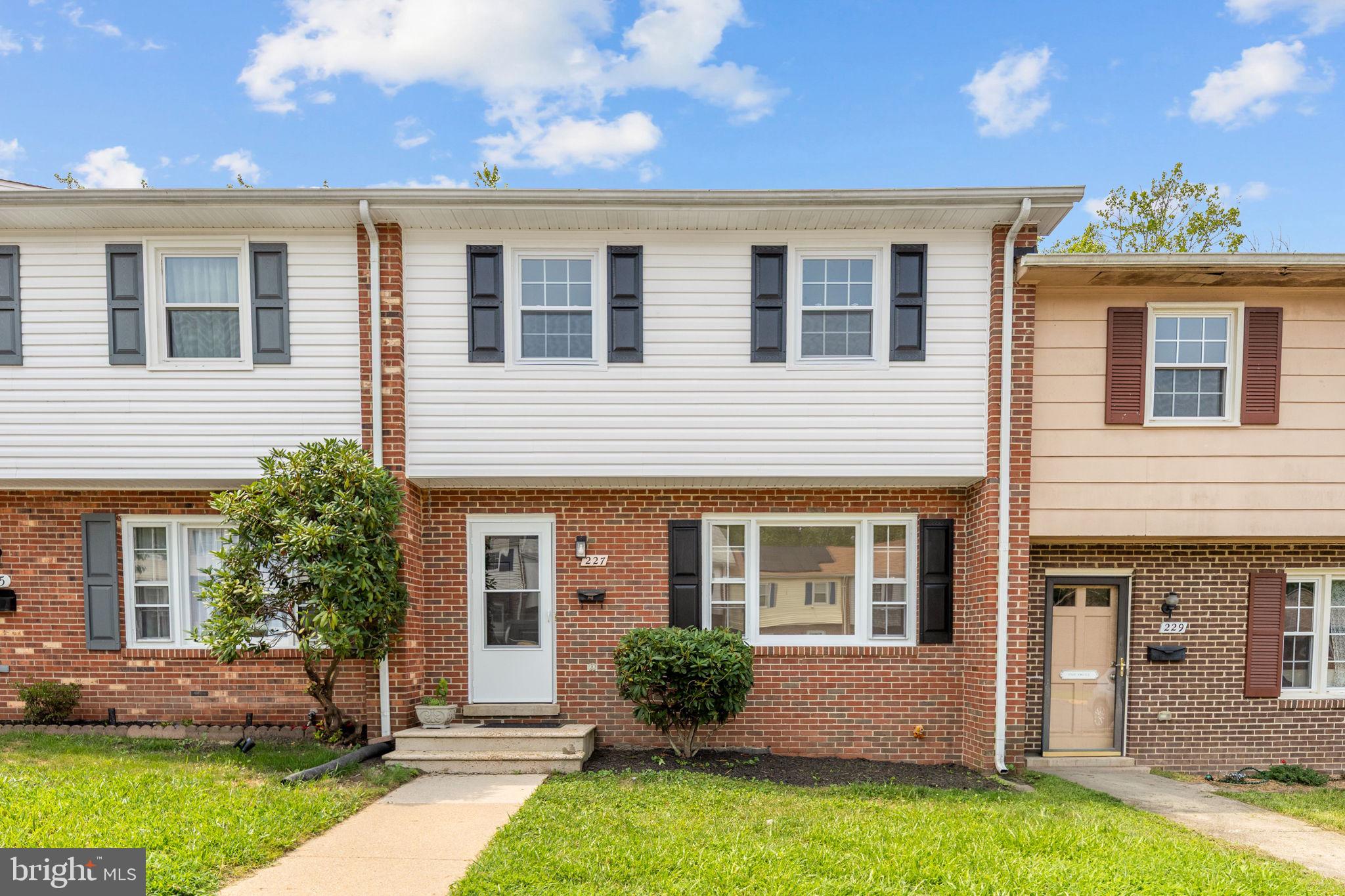 227 OVERLOOK COURT