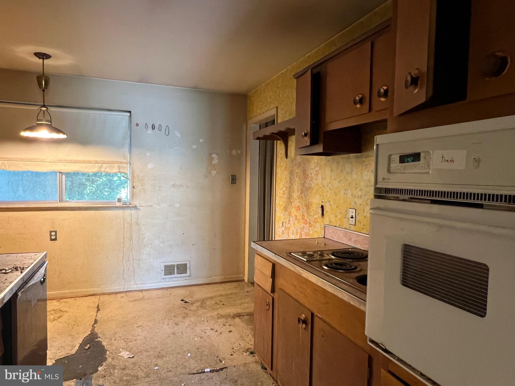 MONTROSE - Residential